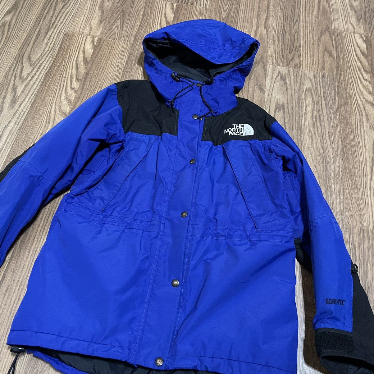The North Face Vintage The North Face Gortex Womens Jacket Sz Medium Blue Size M / US 6-8 / IT 42-44 - 1 Thumbnail
