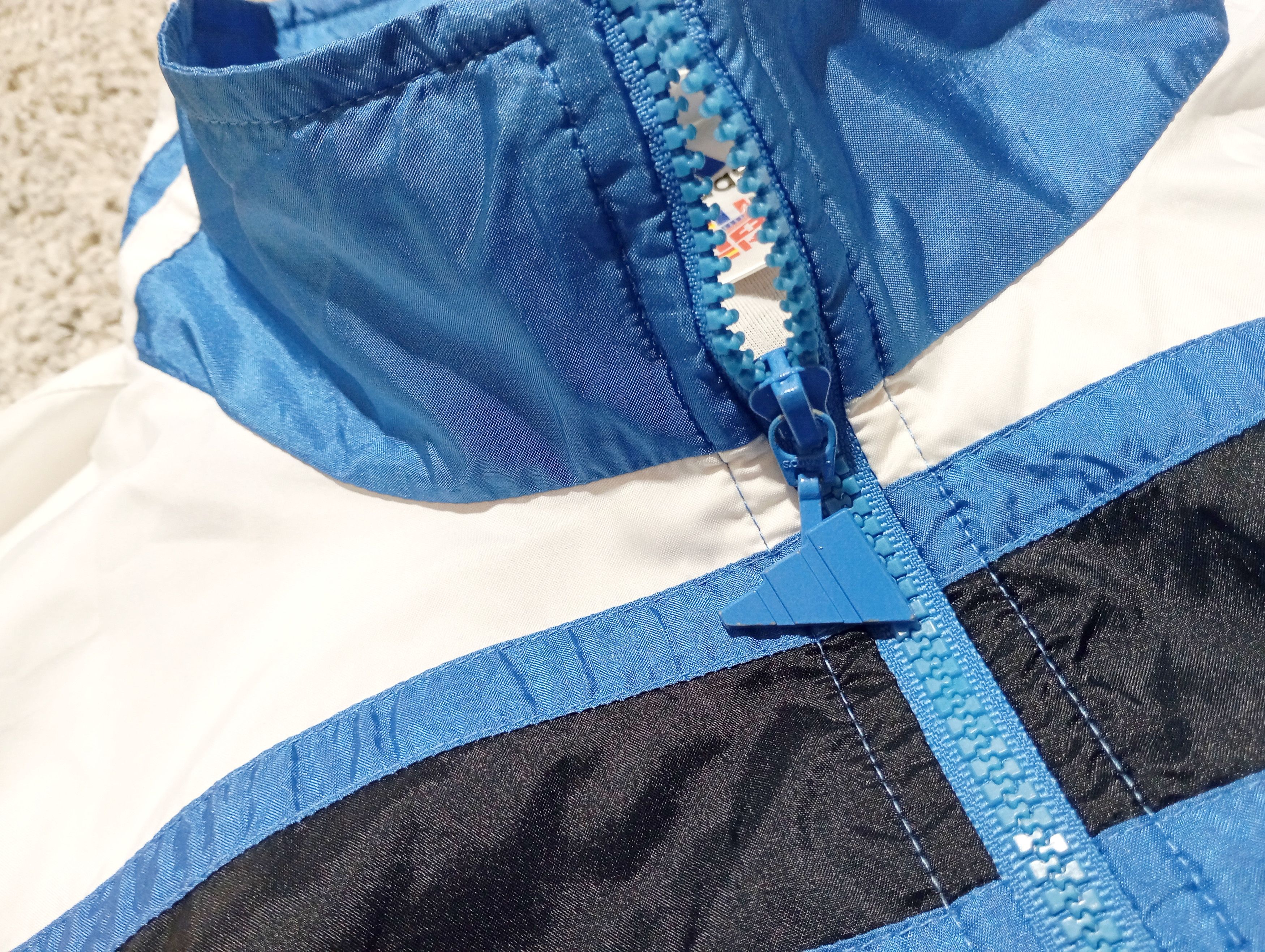 Adidas ADIDAS VINTAGE 90S NYLON TRACK JACKET Size US L / EU 52-54 / 3 - 9 Thumbnail