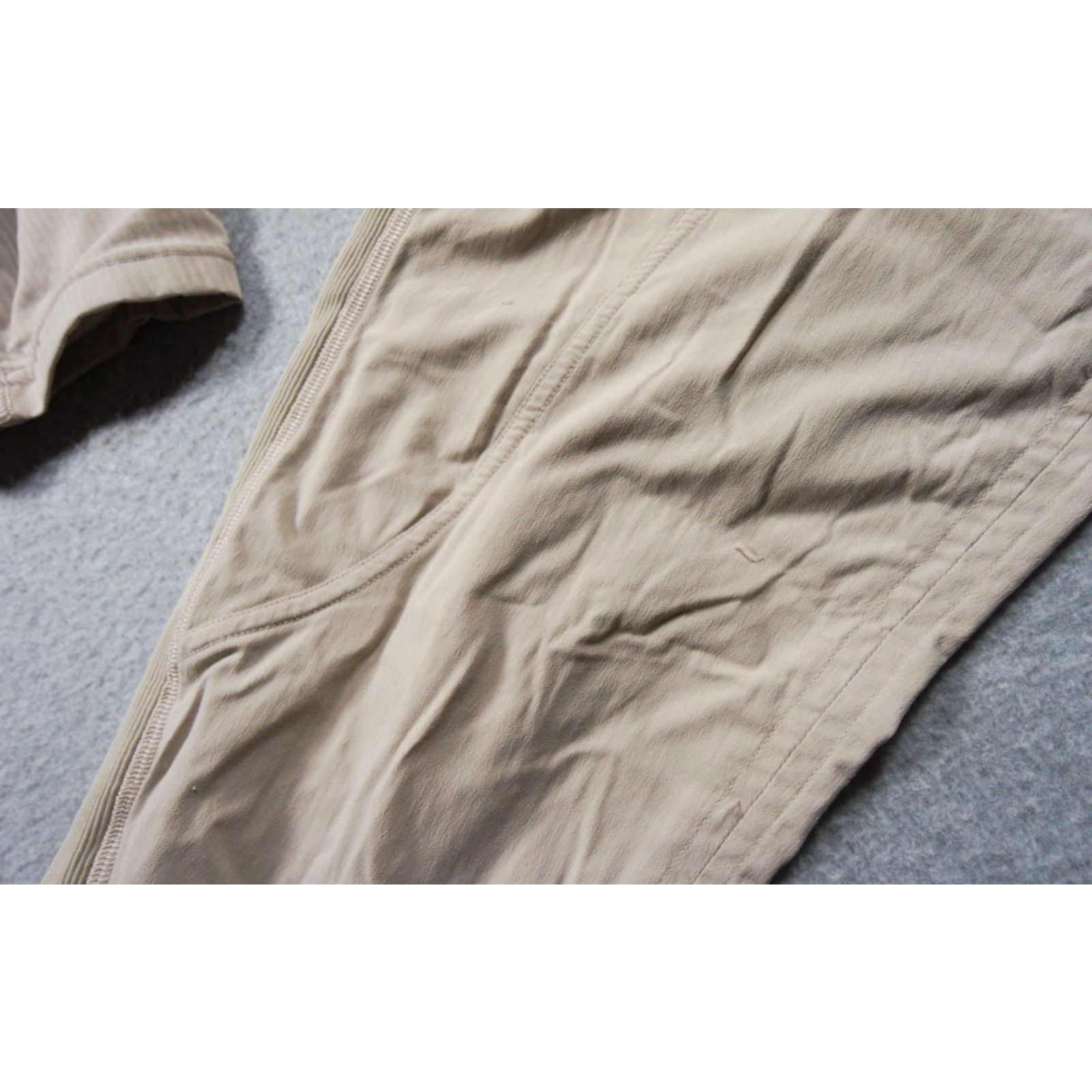 Lululemon Lululemon Pants Womens 2 Beige Jogger Dance Studio Active Casual Comfort Regular Size Type: Regular Inseam 24.5 in Pockets Size 26" / US 2 / IT 38 - 7 Thumbnail