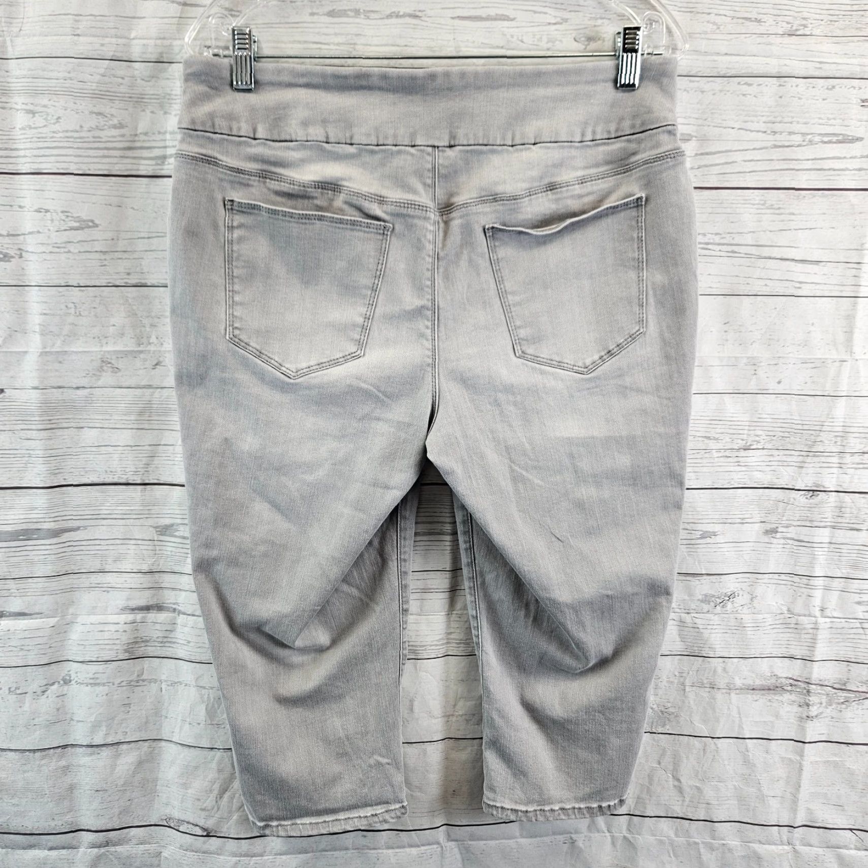 Vintage Chico's Womens Capri Jeans Slim Leg Sz 8 Gray Pull On Mid Rise Denim 17.5 Inseam Womens Size 30" / US 8 / IT 44 - 3 Thumbnail