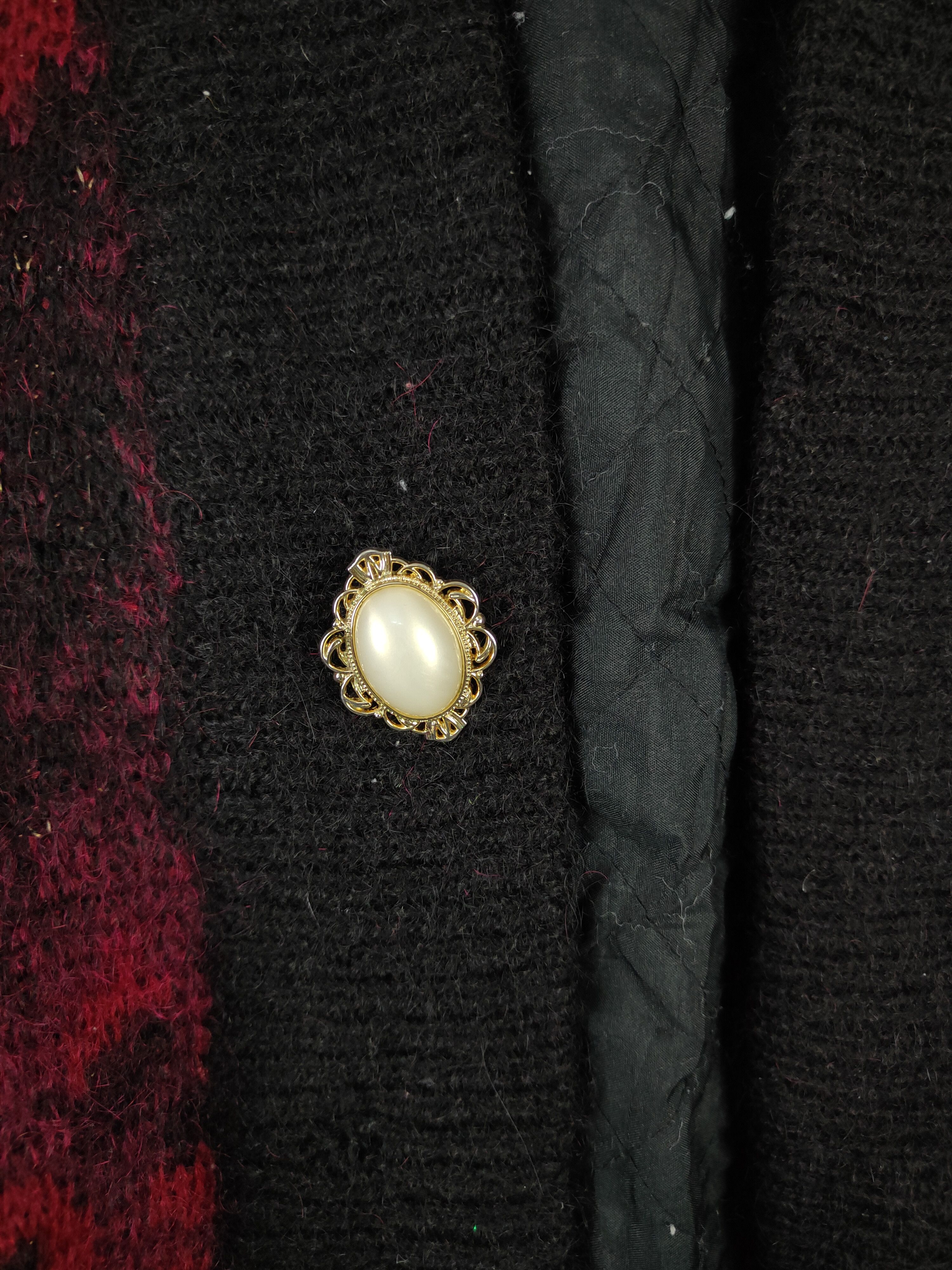 Aran Isles Knitwear Cokett Black Red Wool Knitwear Cardigan #W2105 Size L / US 10 / IT 46 - 2 Thumbnail