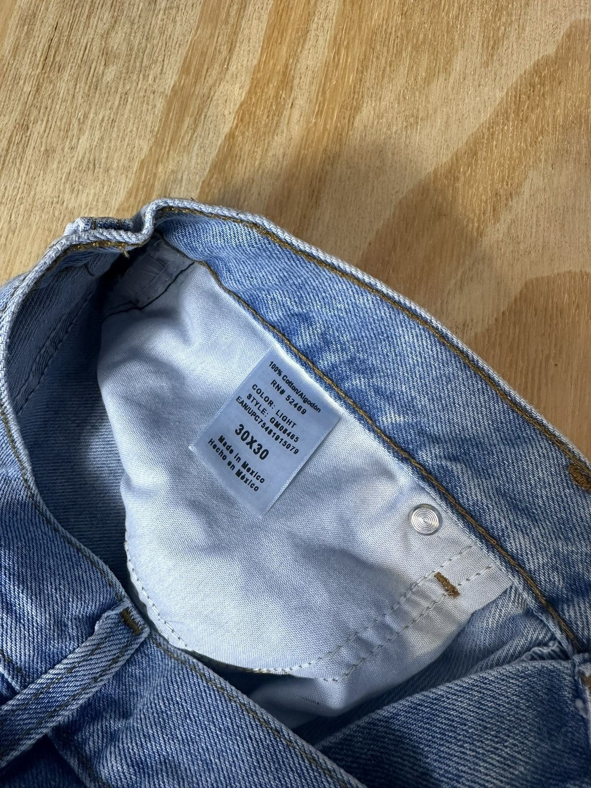 Other Vintage Raw Hem Denim Shorts Light Wash Cutoff Size 30 Jorts Size US 30 / EU 46 - 4 Thumbnail