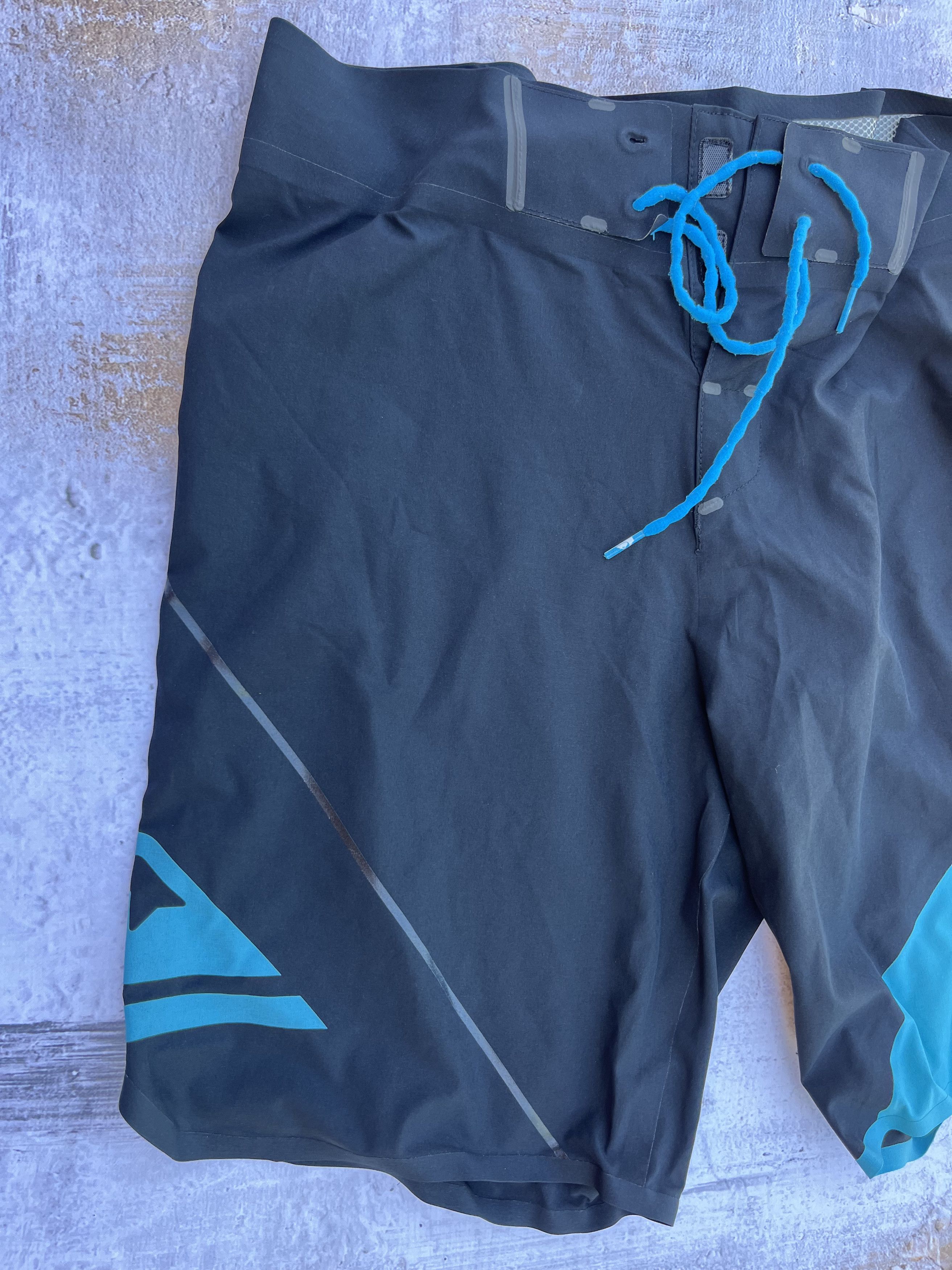 Quiksilver Vintage Swimming Shorts Quiksilver Shorts Men's Size 32 Size US 32 / EU 48 - 2 Thumbnail