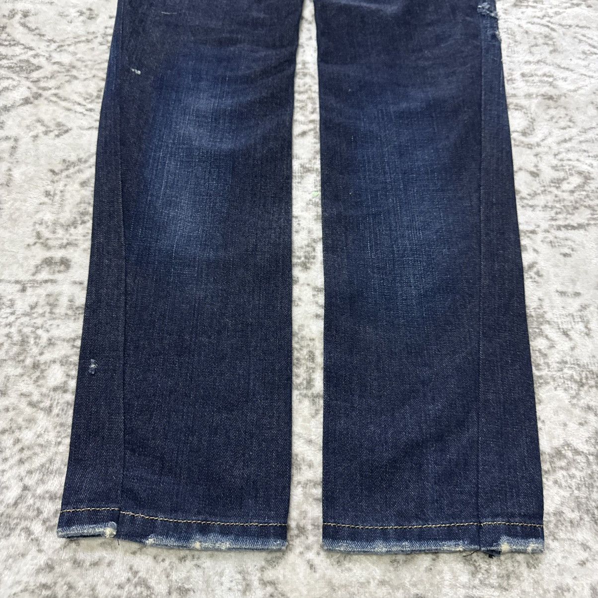 Dsquared2 2000s Dsquared2 Distressed Studded Carrot Cut Denim Pants Size US 30 / EU 46 - 12 Thumbnail