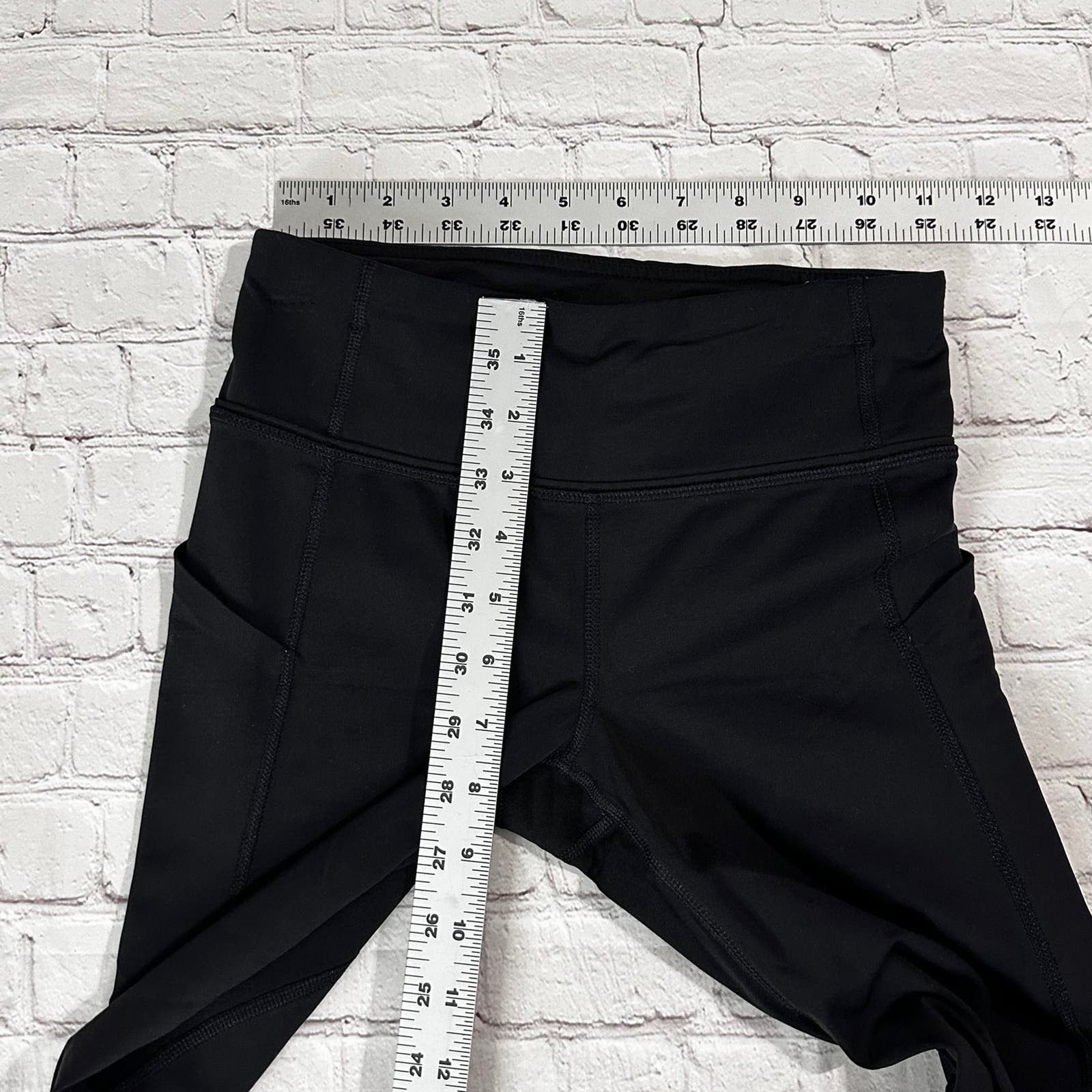 Lululemon Black full length Lululemon Leggings size 2 Size 26" / US 2 / IT 38 - 10 Thumbnail