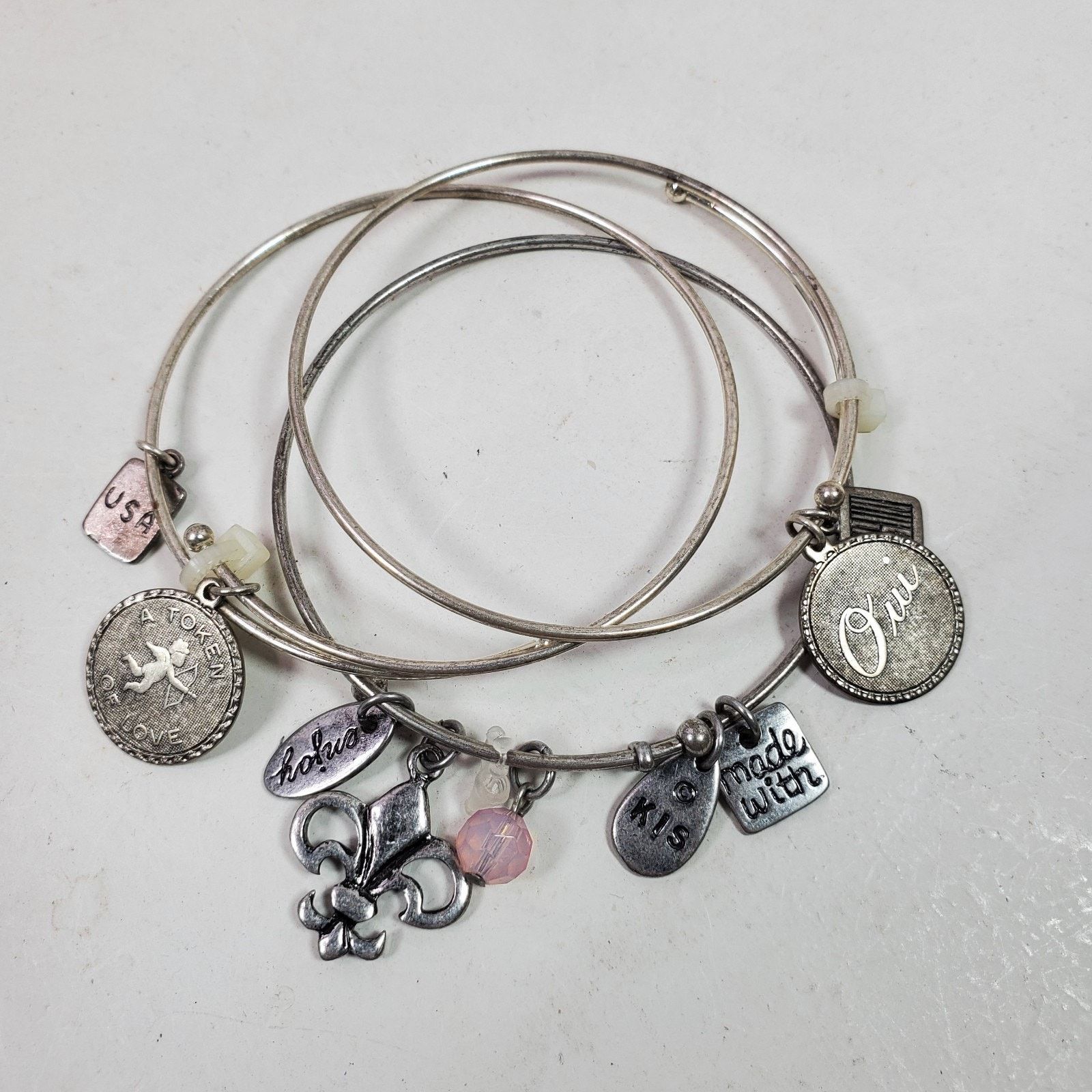 The Unbranded Brand Casual Career 3 Silver Tone Charm Bangles NOS Size ONE SIZE - 1 Thumbnail