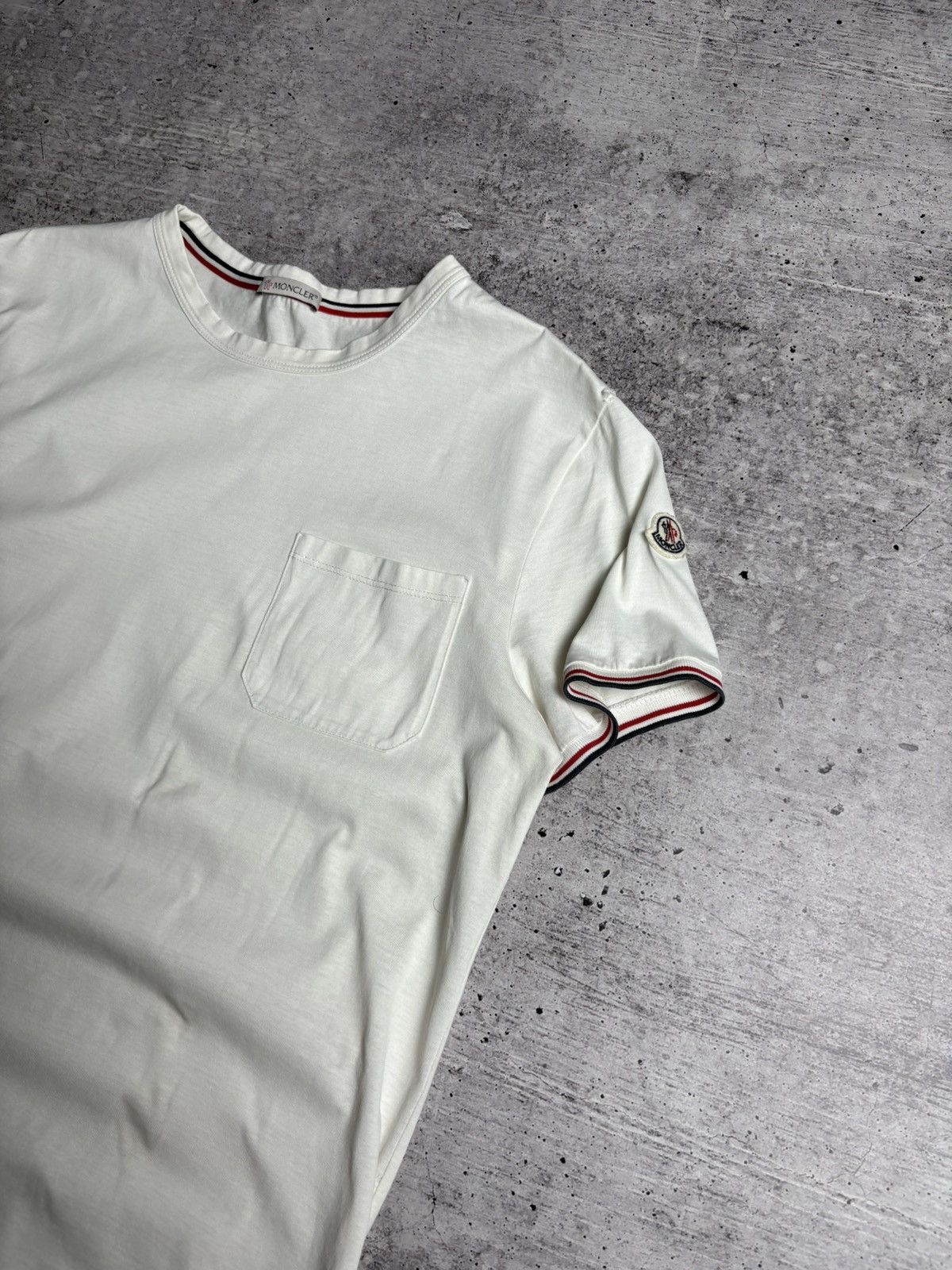 Moncler Moncler Luxury Sleeve Logo Tshirt Size US M / EU 48-50 / 2 - 2 Thumbnail