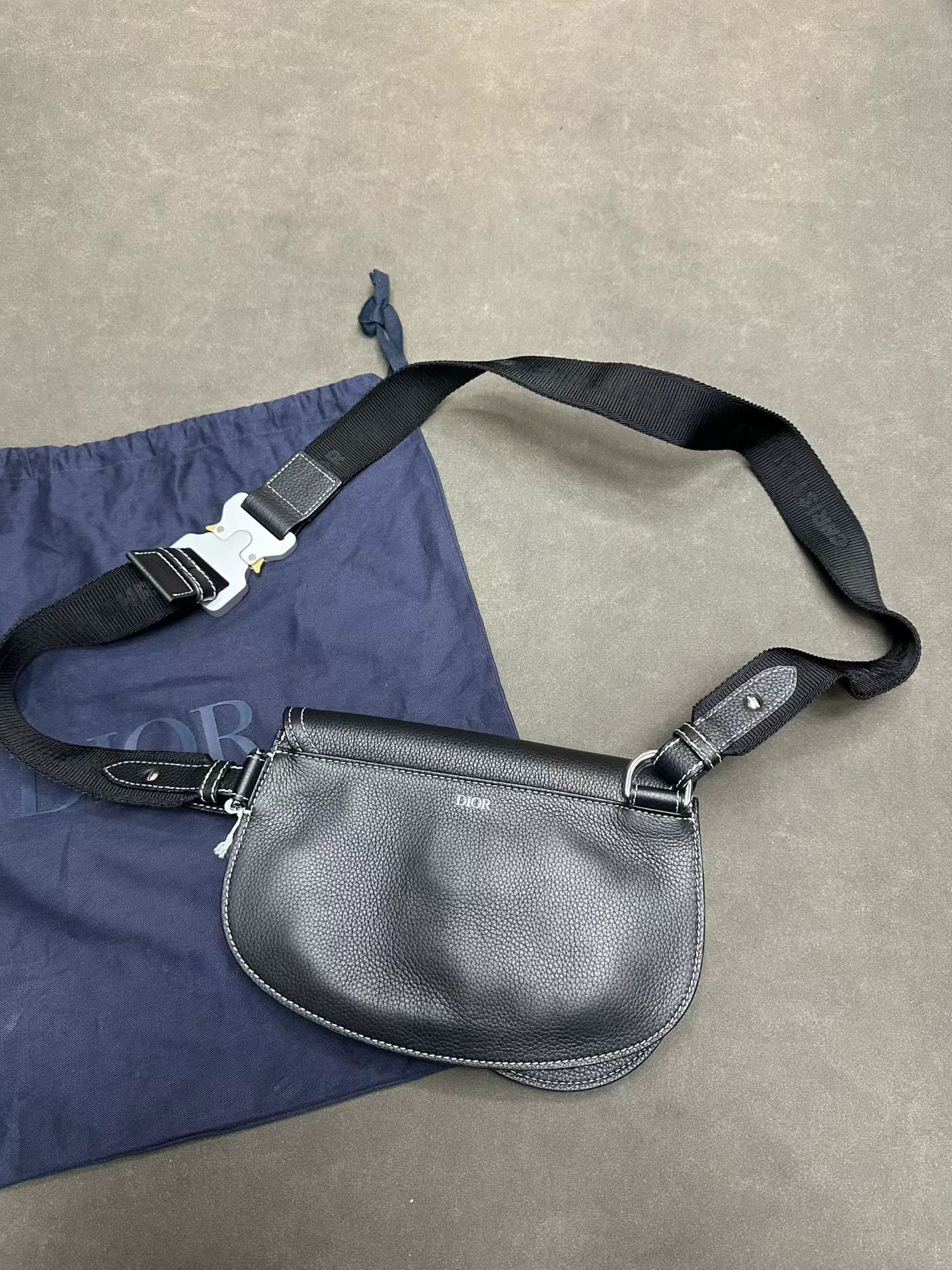 Dior Dior Saddle Flap Adjustable Strap Calfskin Black Size ONE SIZE - 2 Thumbnail