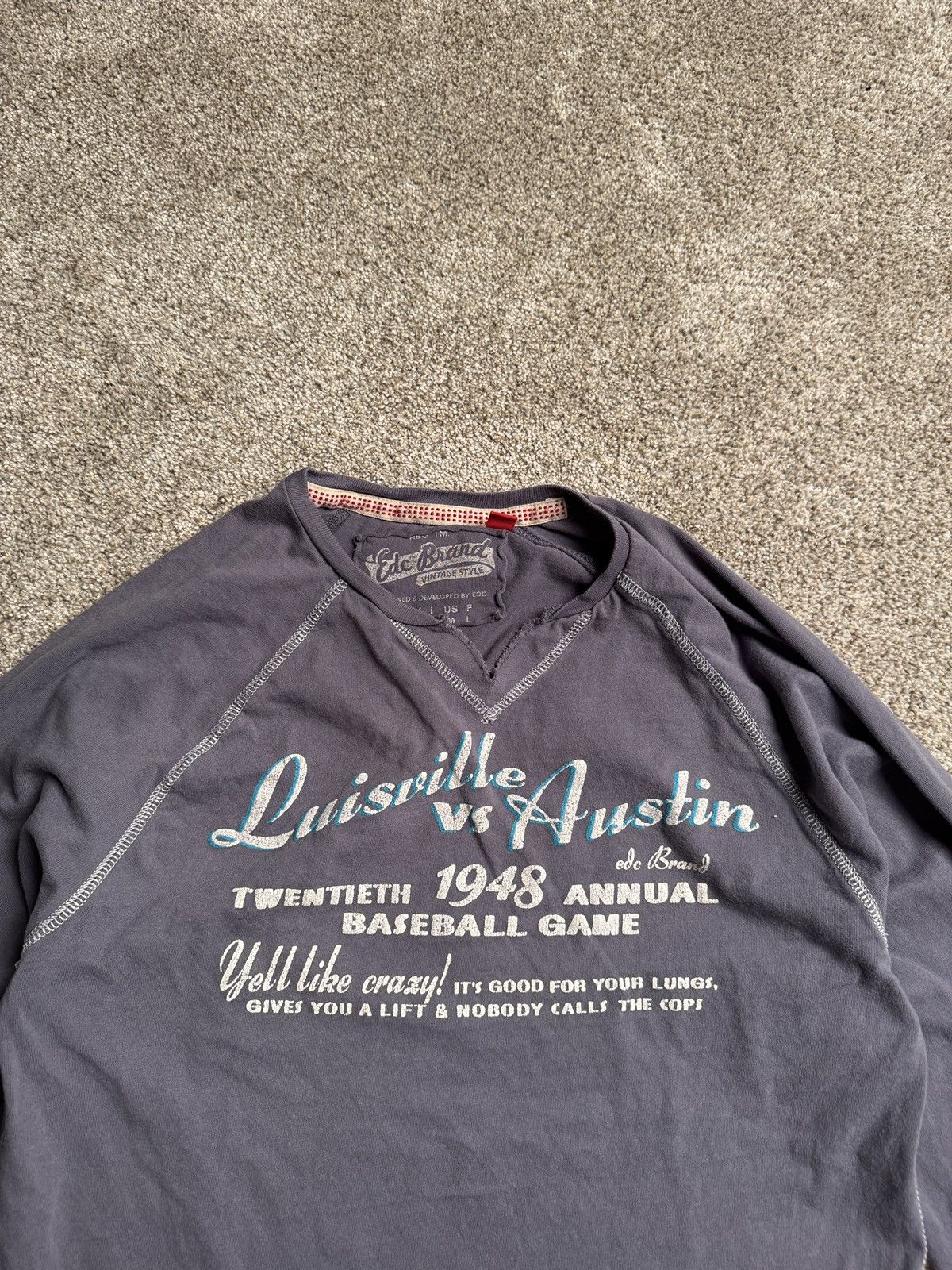Other EDC BRAND “LUISVILLE VS AUSTIN” COVER-STITCH LONG SLEEVE Size US M / EU 48-50 / 2 - 2 Thumbnail