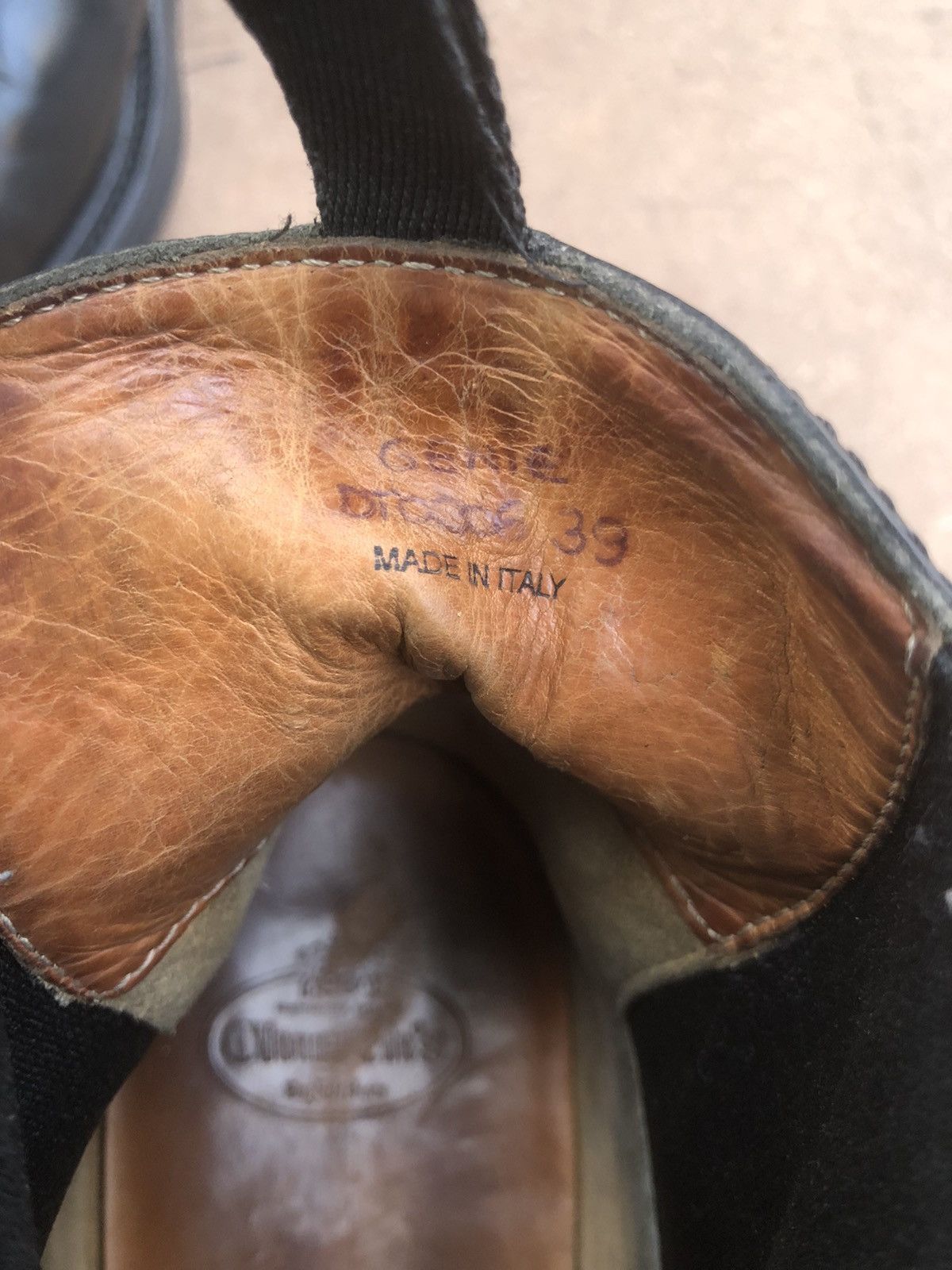 Church's Church’s Genie Black Leather Women’s Chelsea Boot Size 39 Size US 9 / IT 39 - 10 Thumbnail
