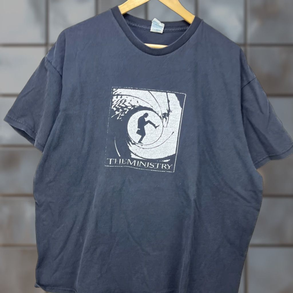 Vintage VINTAGE Monty Python The Ministry of Silly Walks T Shirt 2XL Black Mens Short Sleeve Shirt Size US XXL / EU 58 / 5 - 1 Thumbnail