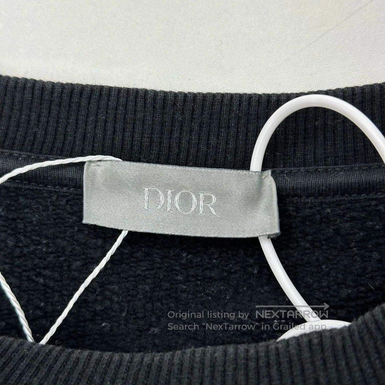 Dior dior x kaws small bee sweatshirt size S. Size US S / EU 44-46 / 1 - 3 Thumbnail