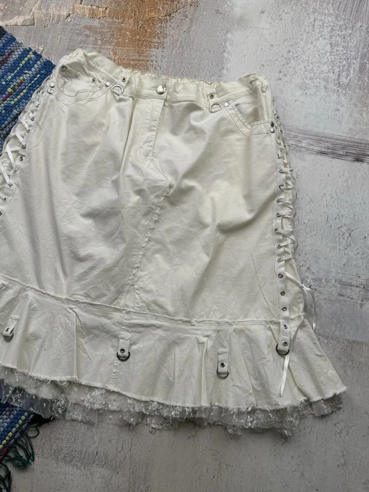 Japanese Brand Vintage Flare Skirt With Bondage A275(291)(D15) Size 40" / US 18 - 3 Thumbnail