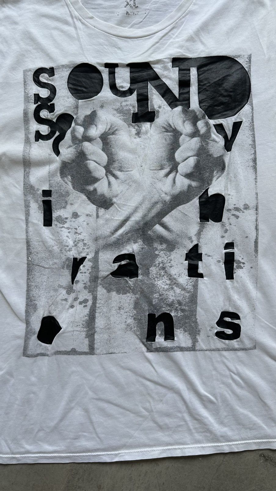 Calvin Klein × Vintage CALVIN KLEIN SOUND AND VIBRATION TEE Size US L / EU 52-54 / 3 - 2 Thumbnail