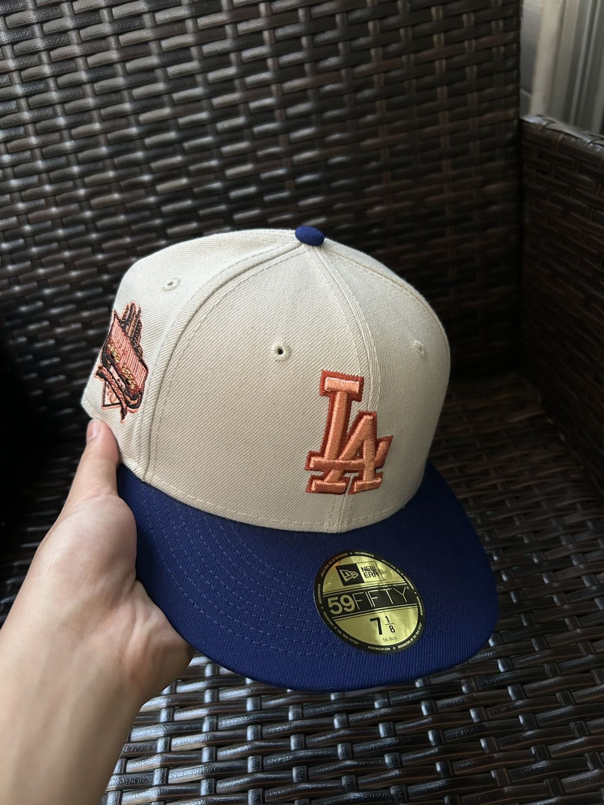 Hat Club × New Era (Sz 7 1/8) New Era 59fifty LA Dodgers Grey Peach UV 2tone Size ONE SIZE - 1 Thumbnail