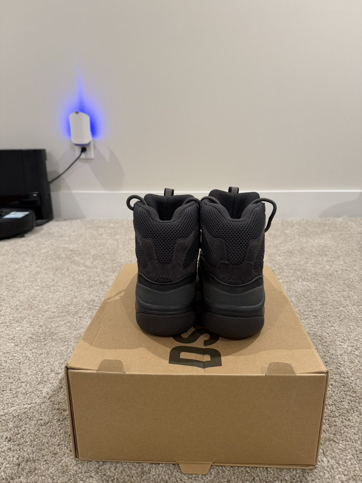 Yeezy Yeezy Season 6 Desert Boot “Graphite” Size US 8.5 / EU 41-42 - 4 Thumbnail
