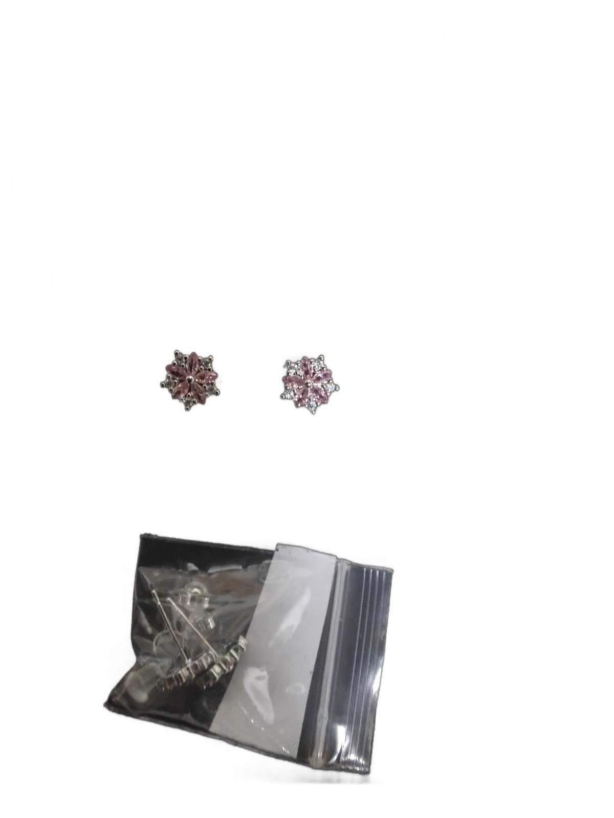 The Unbranded Brand Sparkling Pink Floral Stud Earrings - Grab Yours Now! Size ONE SIZE - 2 Thumbnail