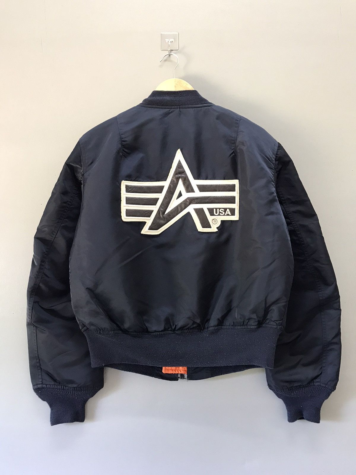 Alpha Industries Vintage Alpha Industries Leather Bomber MA-1 Jacket Size US M / EU 48-50 / 2 - 1 Thumbnail
