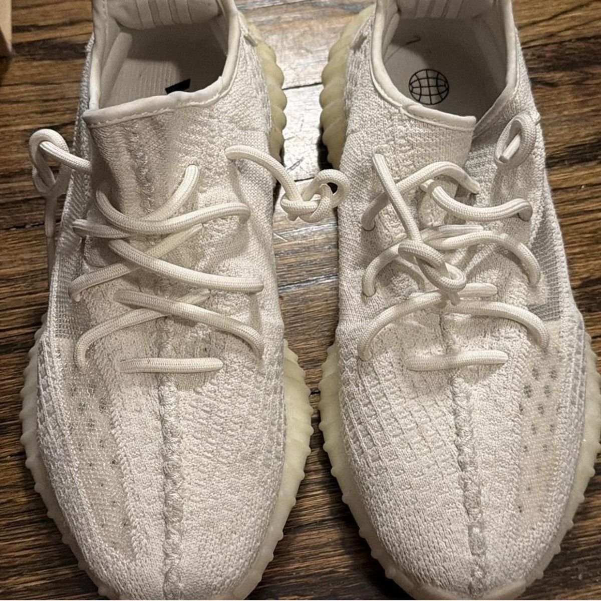 Yeezy Yeezy Boost 350 V2 Size US 7.5 / EU 40-41 - 1 Thumbnail