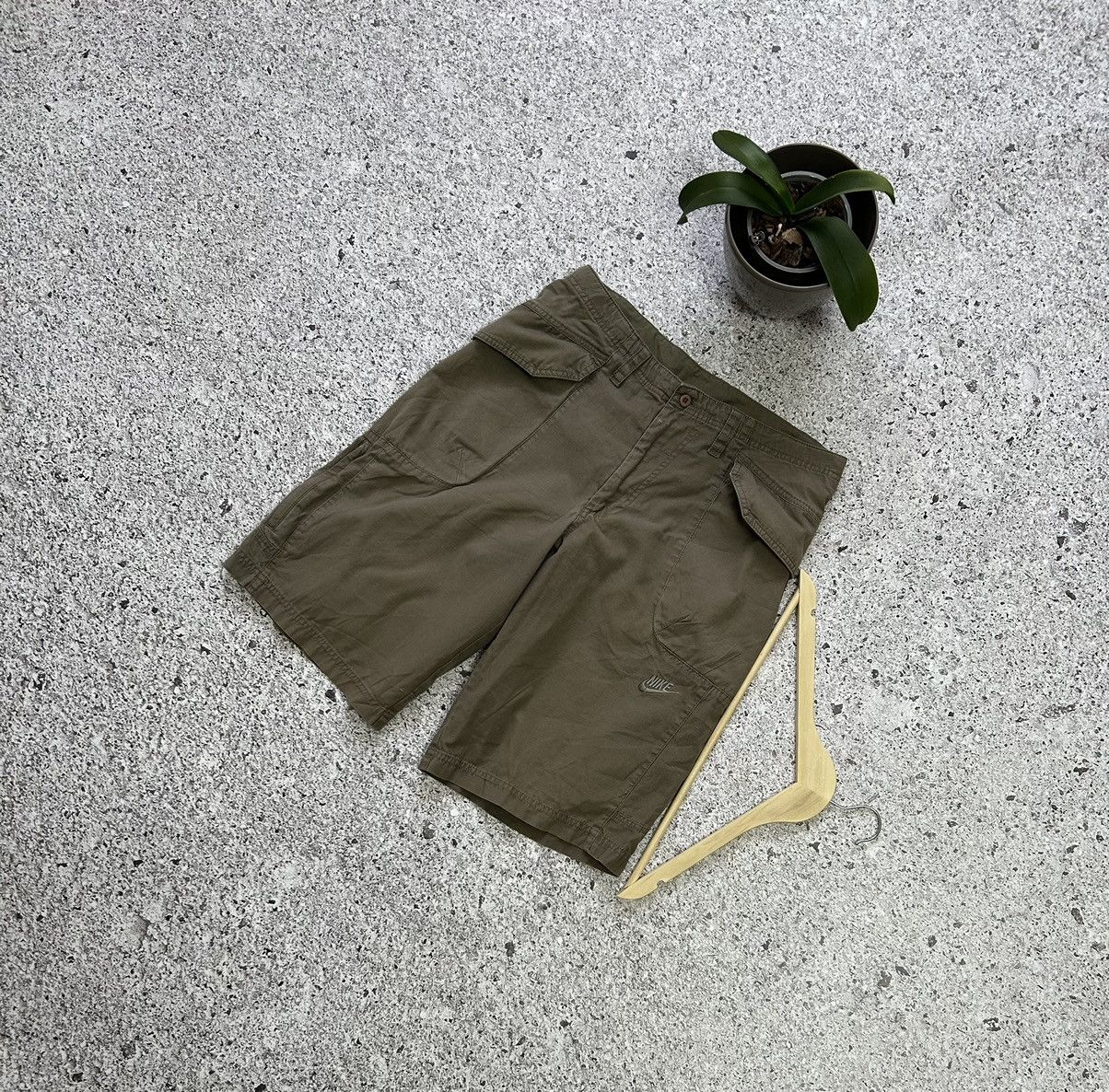 Nike × Vintage Vintage Nike military multi pocket cargo shorts cw21 size M Size US 32 / EU 48 - 1 Thumbnail