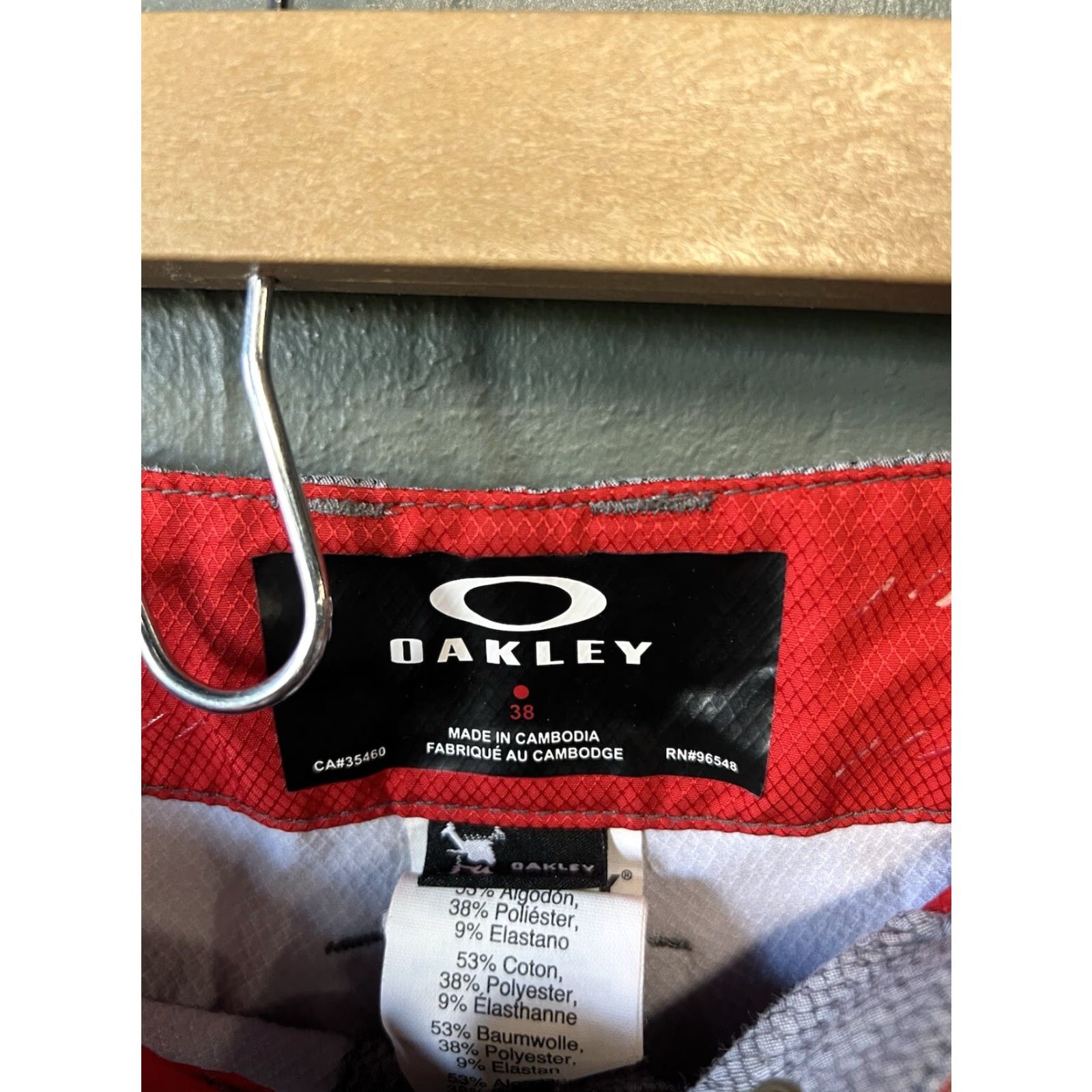 Oakley **Oakley Mens Gray Size 38 Board Shorts** User: Oakley Mens Gray Size 38 Board Shorts Size US 38 / EU 54 - 3 Thumbnail
