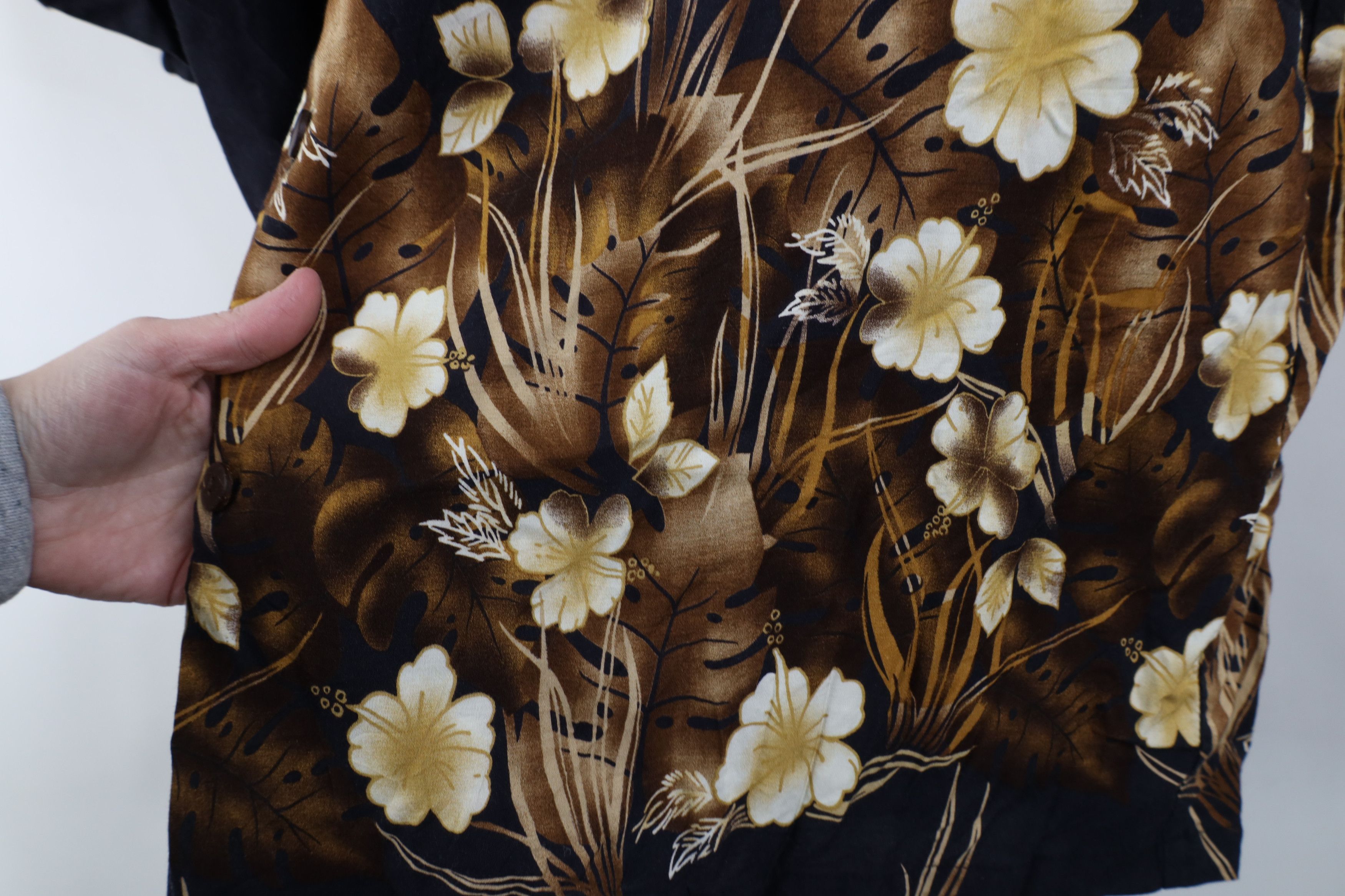 Vintage Vintage 90s Streetwear Flower Hawaiian Button Shirt USA Size US XXL / EU 58 / 5 - 8 Thumbnail