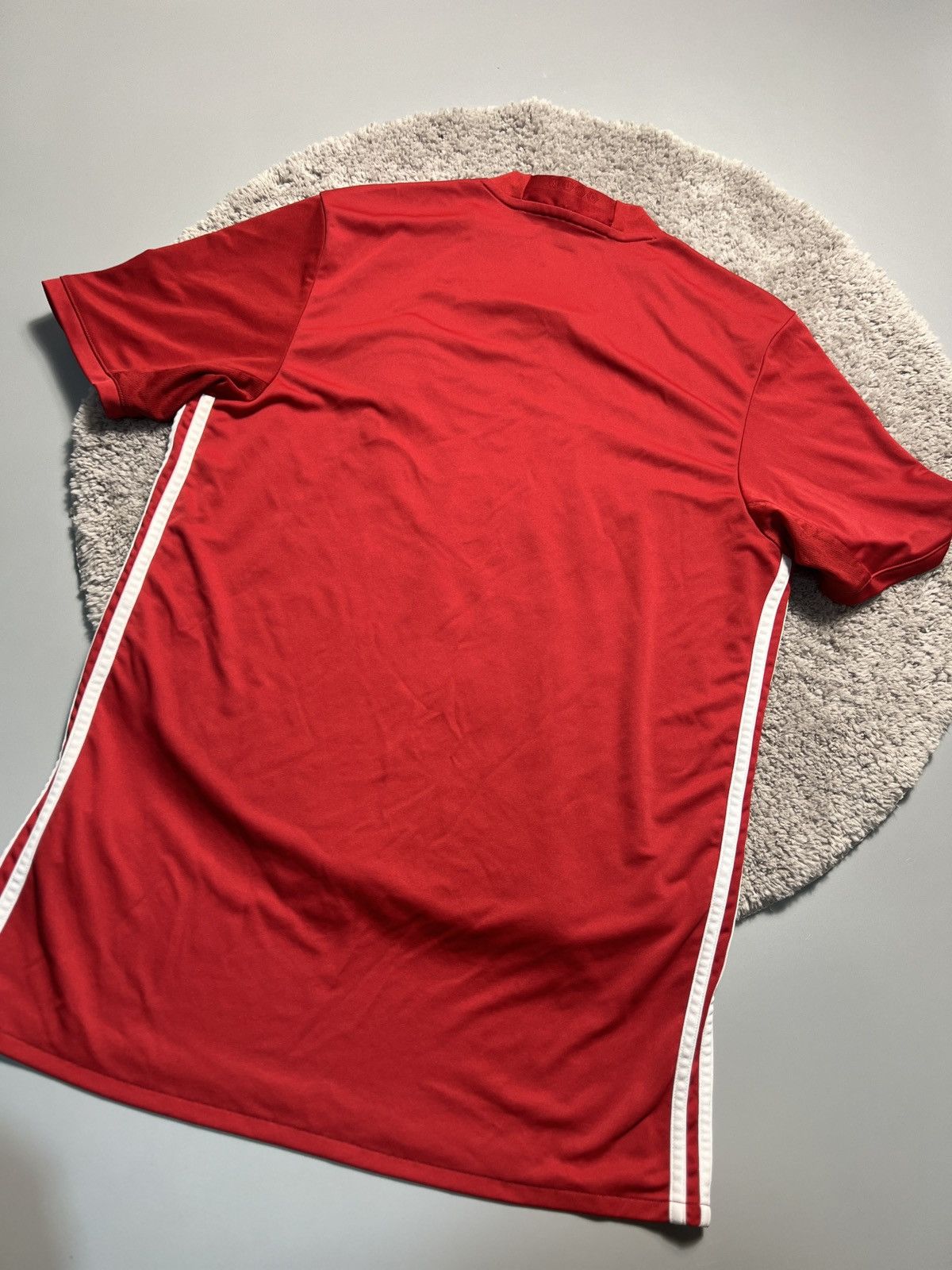 Adidas Manchester United Adidas Chevrolet T-Shirt Soccer Jersey Size US M / EU 48-50 / 2 - 8 Thumbnail