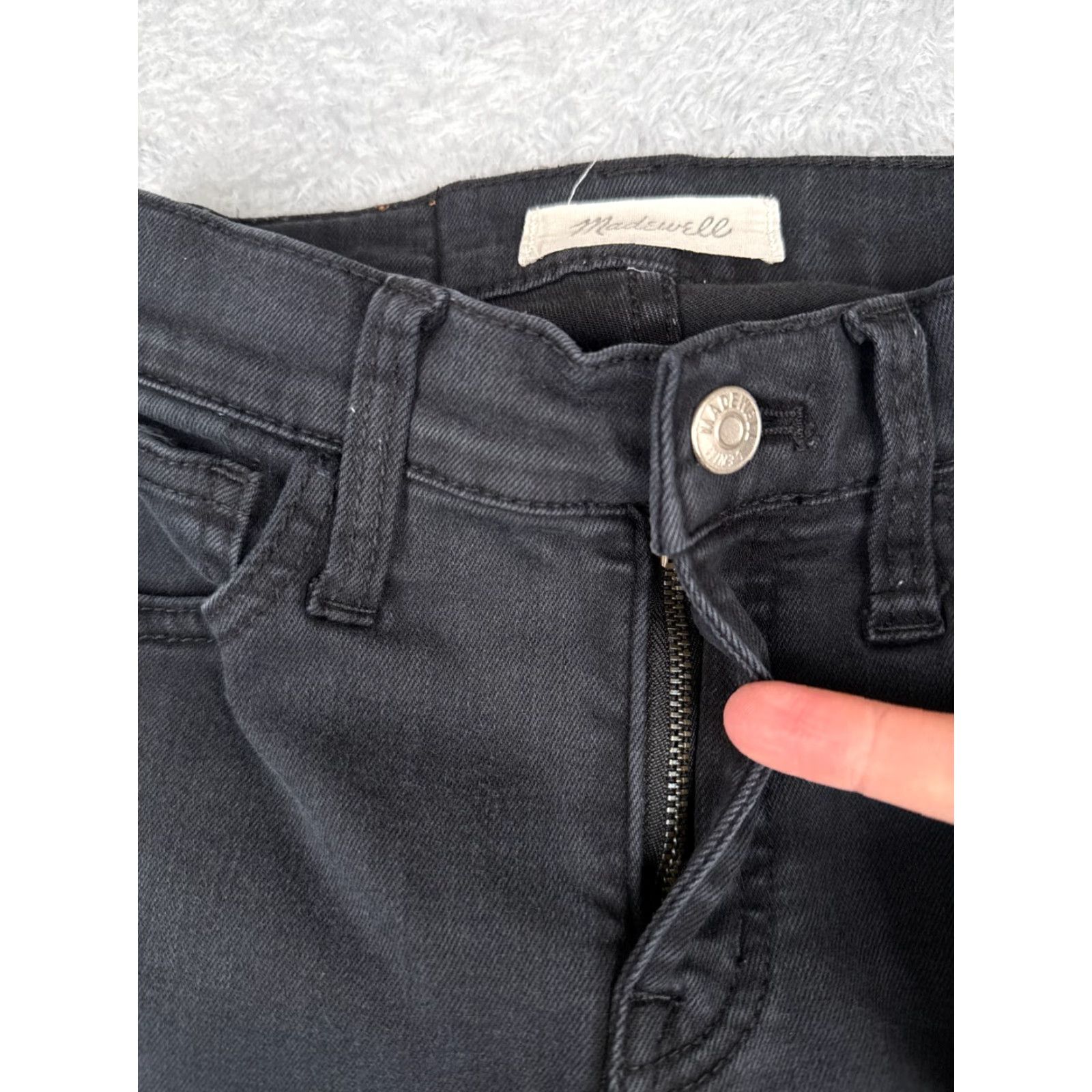 Madewell Madewell Jeans Women 23 Black Denim 9" High Rise Skinny Cotton Modal 22x26 Jeans Womens Black 90s Theme Size 40" / US 18 - 5 Thumbnail