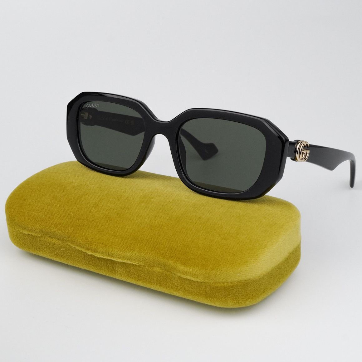 Gucci NEW Gucci GG1535S 001 Black Grey Women Geometric Sunglasses Size ONE SIZE - 1 Thumbnail