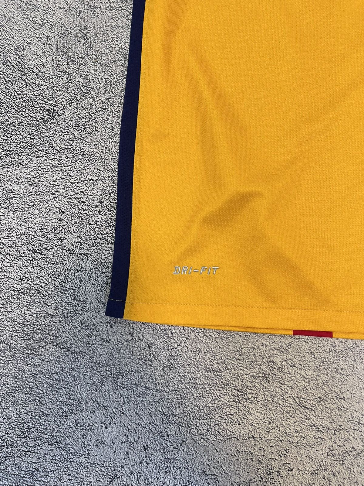 Nike Nike FC Barcelona Away Men’s Jersey Soccer Football Shirt Size US XL / EU 56 / 4 - 5 Thumbnail