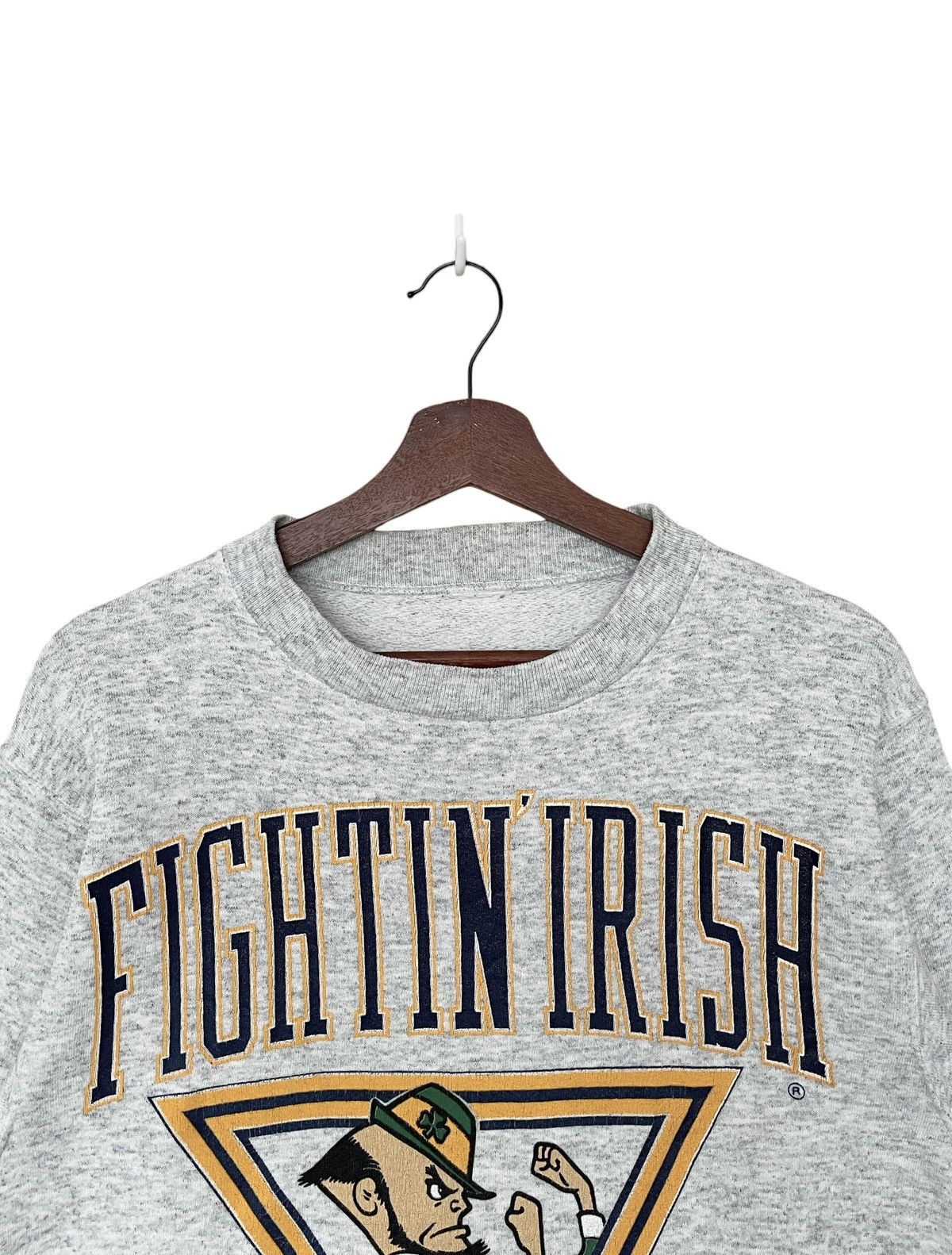 Vintage Vintage University Fightin Irish Sweatshirt 1990s Size US M / EU 48-50 / 2 - 3 Thumbnail