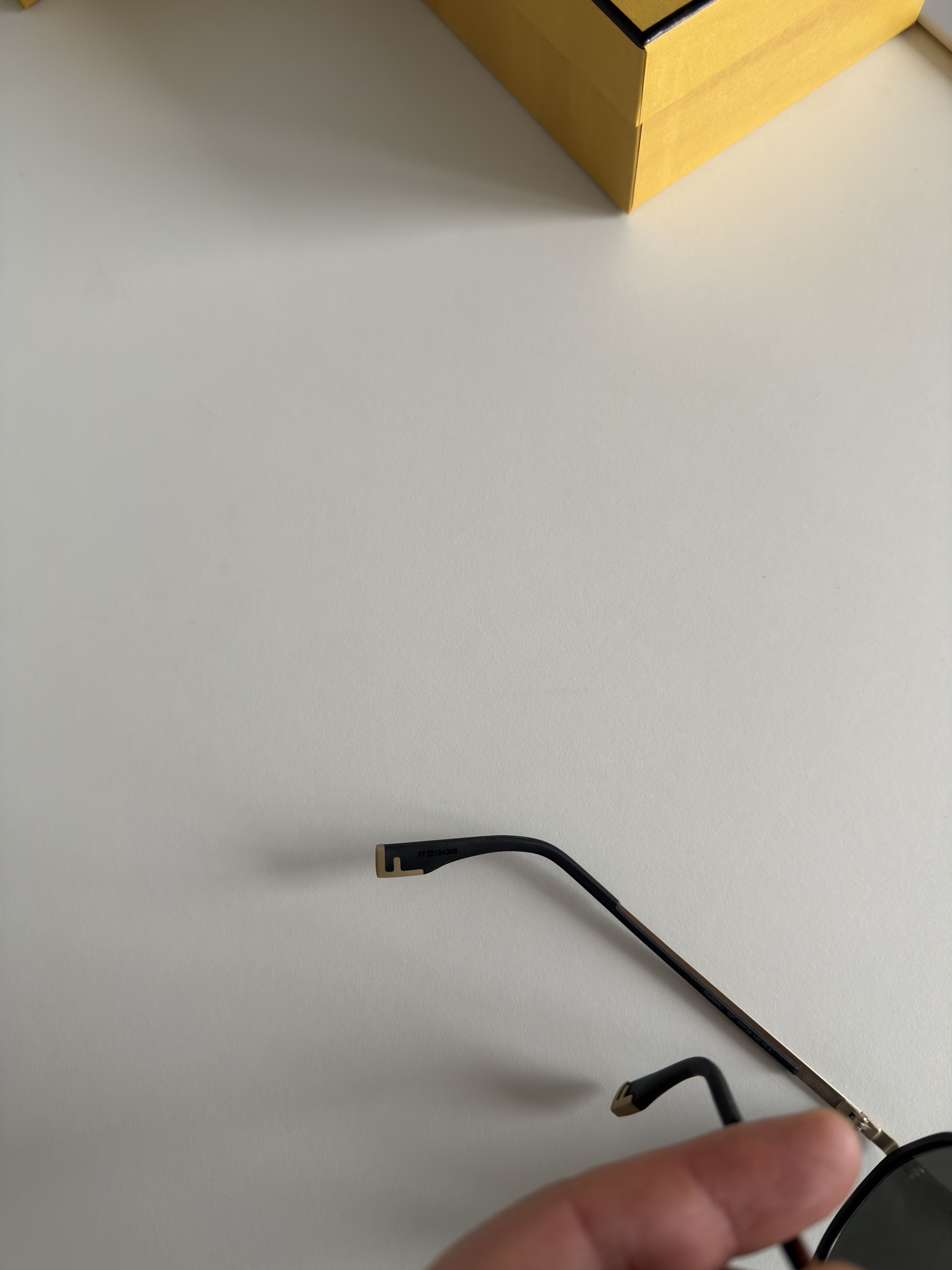 Fendi Fendi Sunglasses Size ONE SIZE - 10 Thumbnail