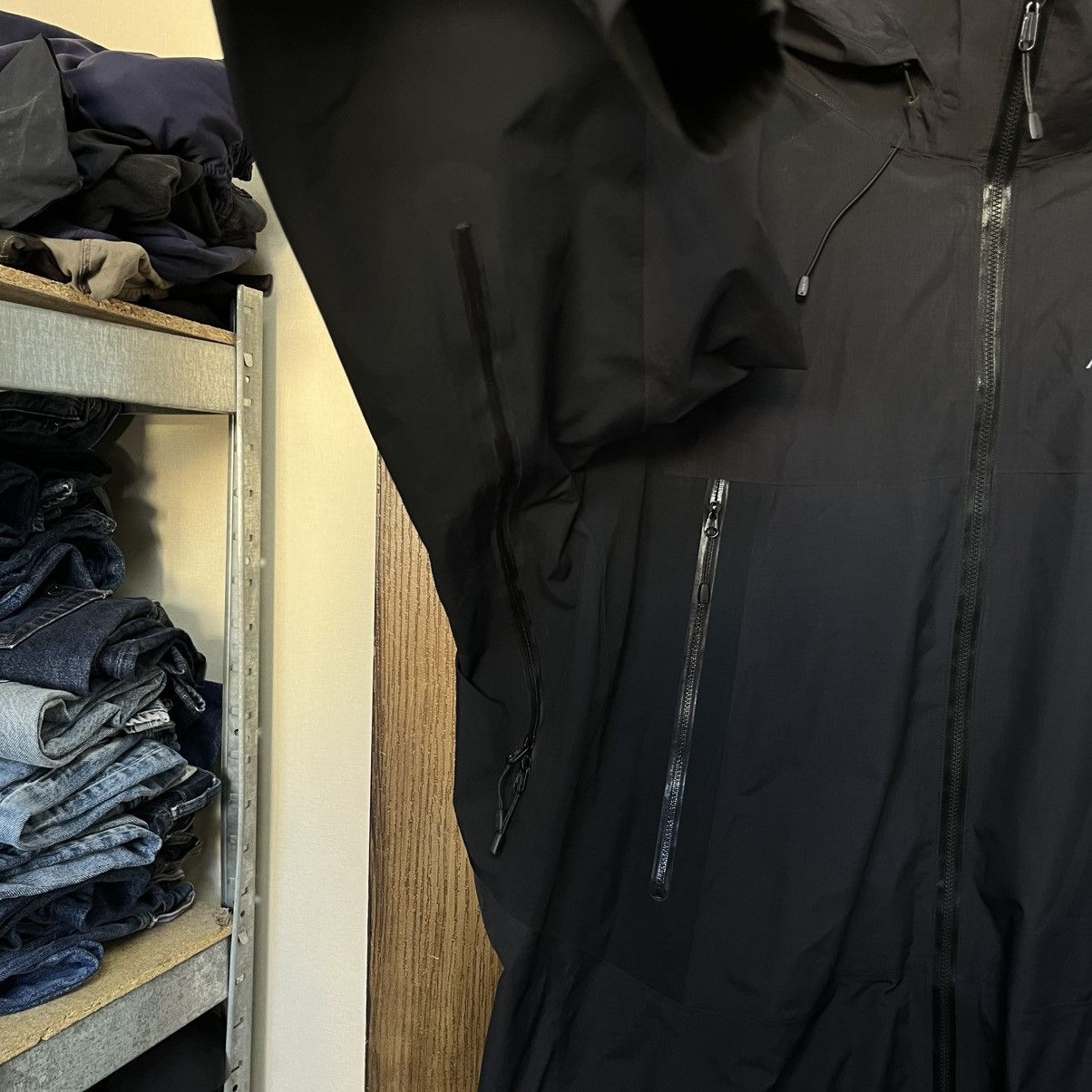 Arc'teryx Men's Arcteryx Beta Gore-Tex Jacket Size US XXL / EU 58 / 5 - 5 Thumbnail