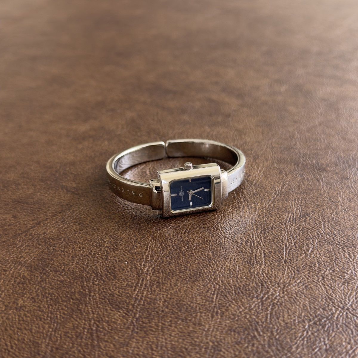 Balenciaga Vintage Navy Blue Rectangle Dial Engraved Bangle Watch Size ONE SIZE - 1 Thumbnail