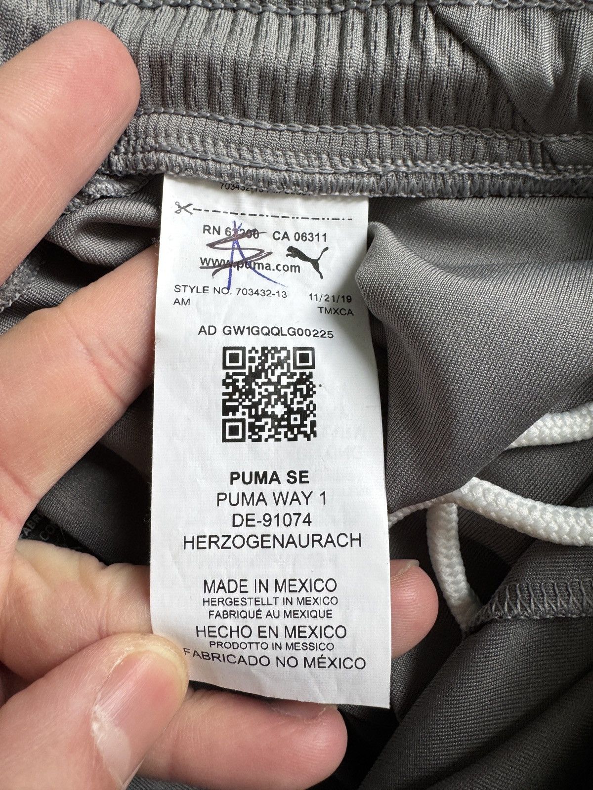 Puma Men’s Puma Shorts Gray Sportswear Size Small Size US 30 / EU 46 - 10 Thumbnail