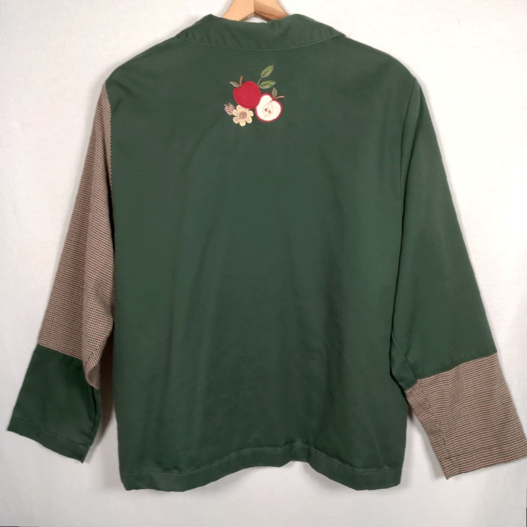 Vintage VINTAGE Bon Worth Shirt Jacket Green Plaid Patchwork Embroidered Cotton Blend Collared Long Sleeve Women's M Size M / US 6-8 / IT 42-44 - 2 Thumbnail