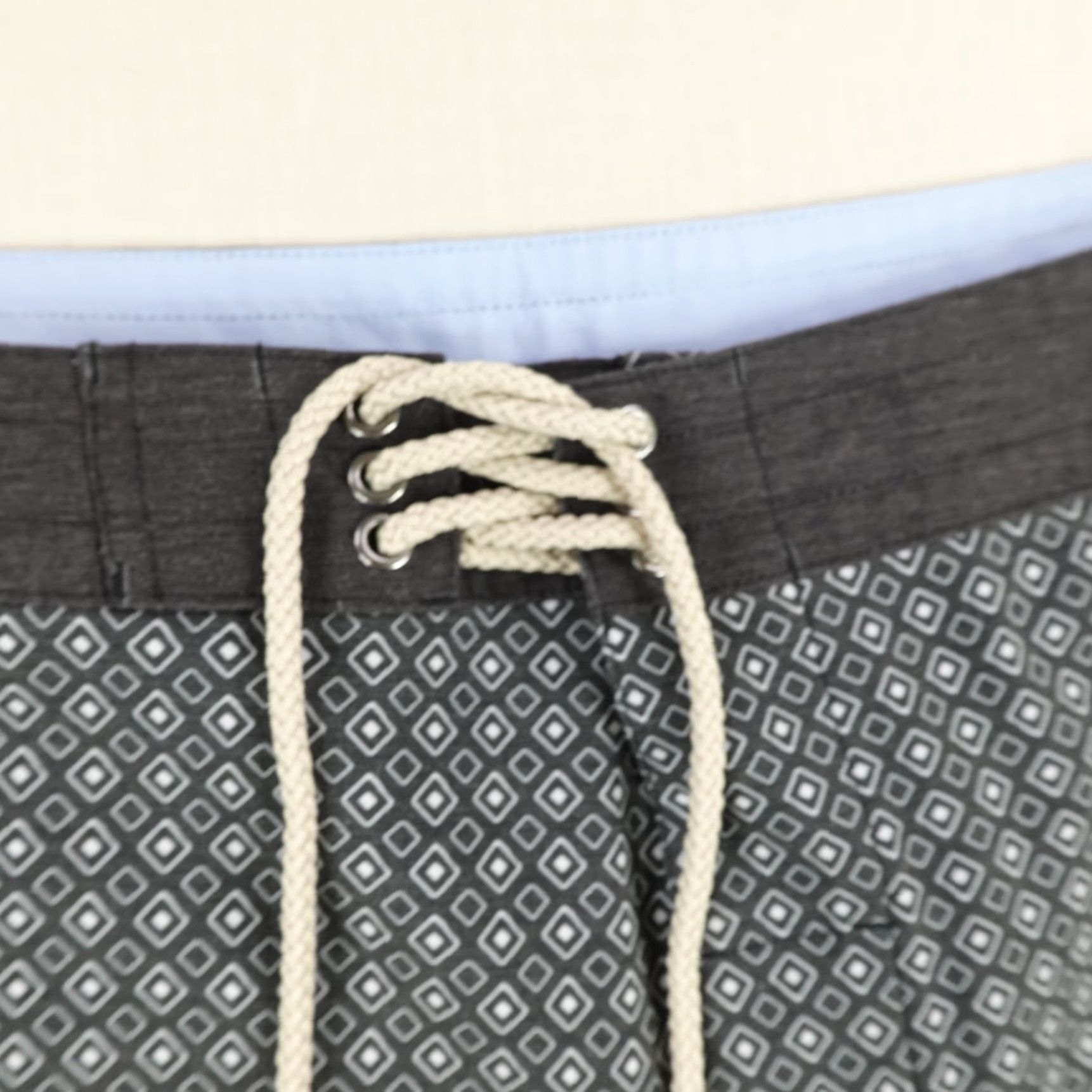 Vintage VINTAGE Fair Harbor Board Shorts Mens 36 Black Diamond Print Bathing Suit Swim Trunks Geometric Pattern Beach Outdoor Sports Mens Size US 36 / EU 52 - 3 Thumbnail