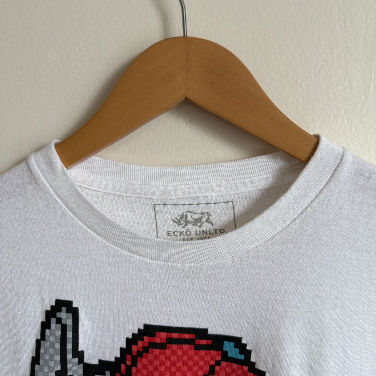 Ecko Unltd. × Vintage Ecko Unltd Rhino Pixel Art Graphic T-Shirt Size XL Size US XL / EU 56 / 4 - 4 Thumbnail