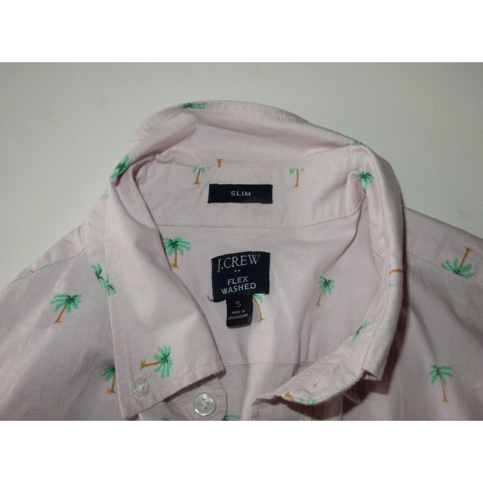 J.Crew VINTAGE J.CREW Men's Short Sleeve Button-Up Shirt Size S Pink Floral Palm Trees 90s Slim Fit Size US S / EU 44-46 / 1 - 3 Thumbnail