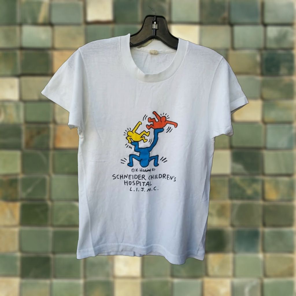 Vintage Keith Haring SCHNEIDER CHILDREN'S Hospital shirt 1980s White Cotton Graphic Tee S Men/Women? Size US S / EU 44-46 / 1 - 1 Thumbnail
