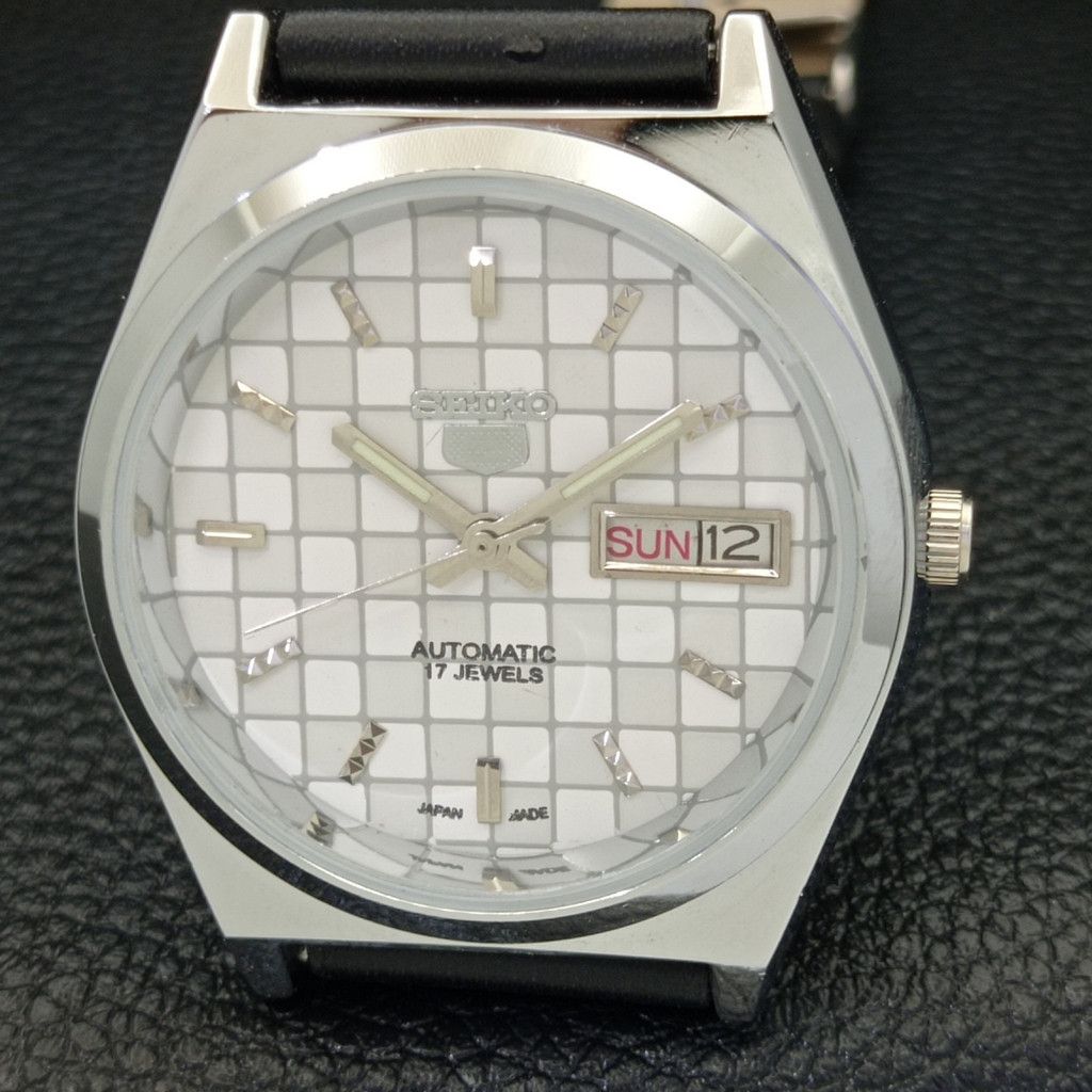 Seiko REFURBISHED VINTAGE SEIKO 5 AUTO JAPAN MENS WATCH a440224 Size 38 - 3 Thumbnail