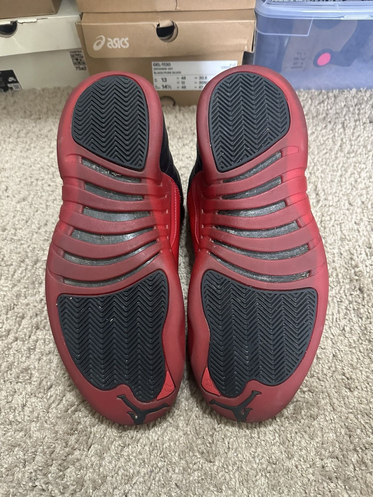 Jordan Brand Size 11 - Jordan 12 Retro Flu Game (2025) (CT8013-002) Size US 10 / EU 43 - 5 Thumbnail