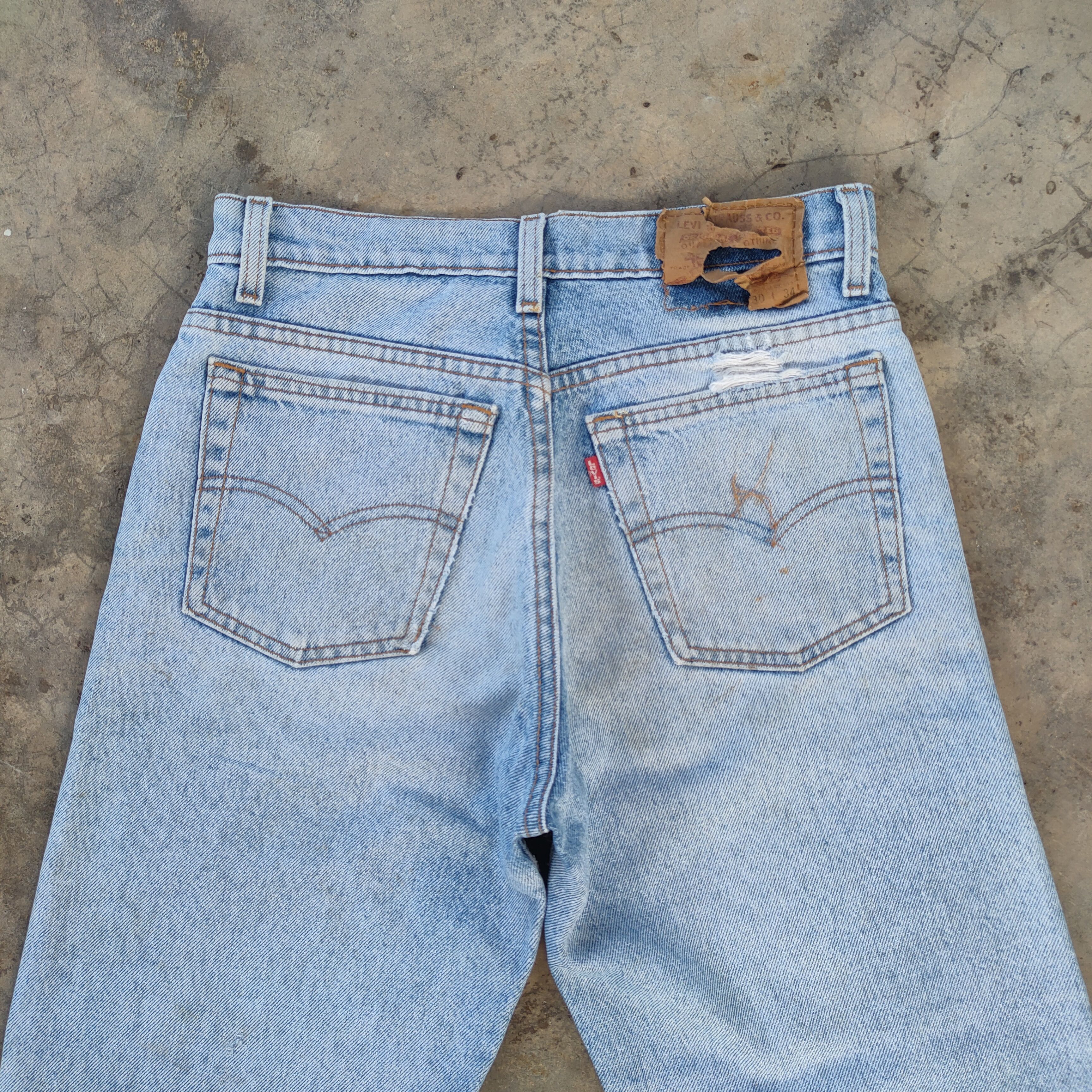 Levi's Vintage Clothing VINTAGE LEVI'S 510 94' USA FADED RIPPED JEANS DENIM PANTS Size US 29 - 13 Thumbnail