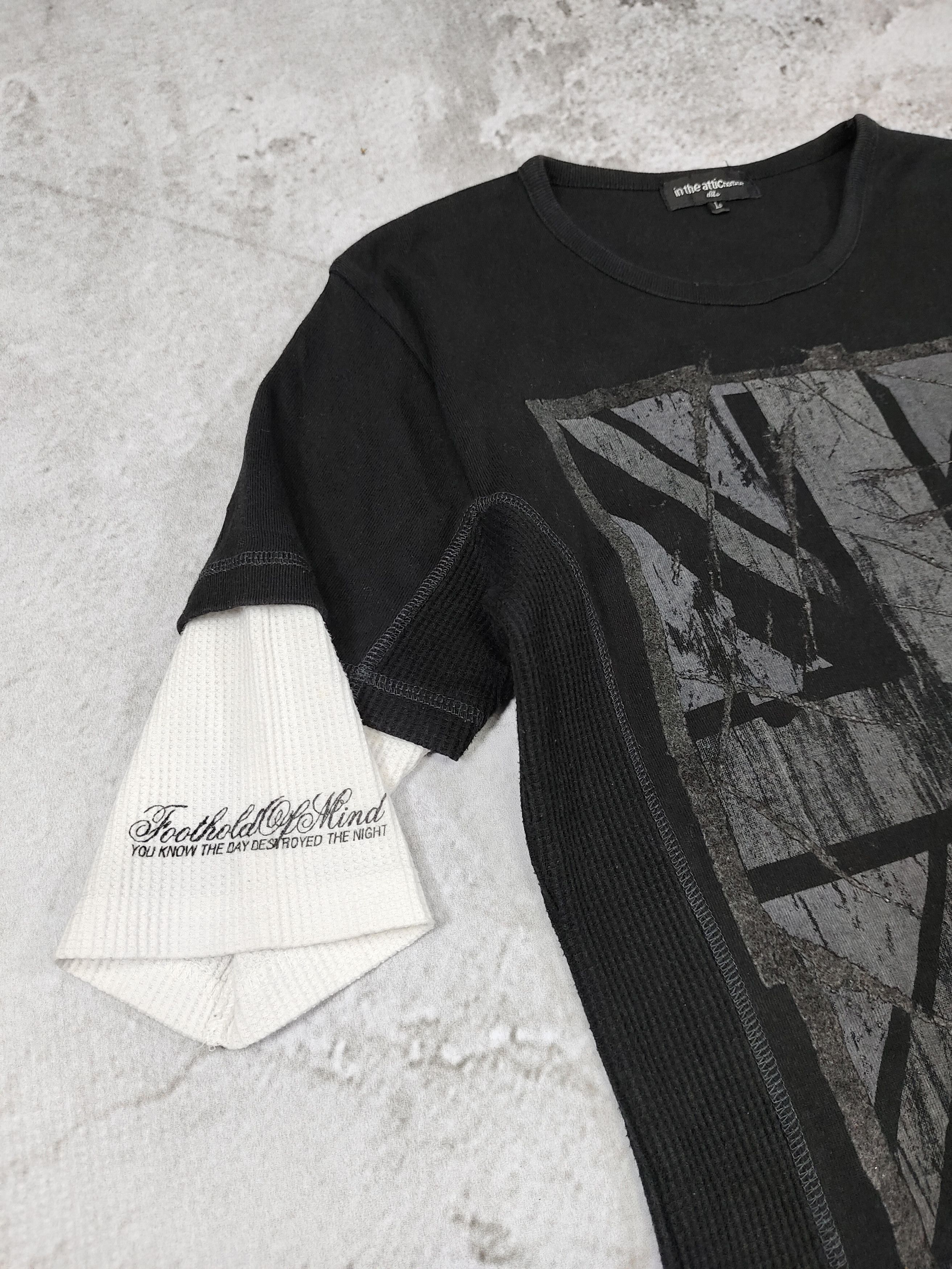 In The Attic In the Attic-Punk Rock Union Jack Distressed Graphic Tee Size US L / EU 52-54 / 3 - 4 Thumbnail