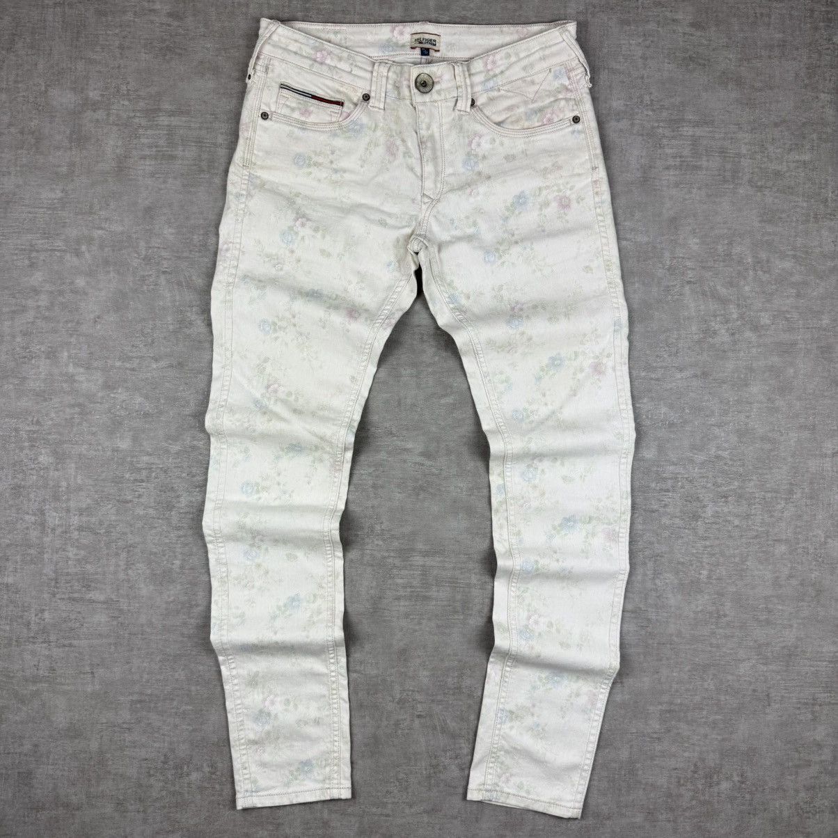 Tommy Hilfiger Tommy Hilfiger Flower Jeans Size 31" - 1 Thumbnail