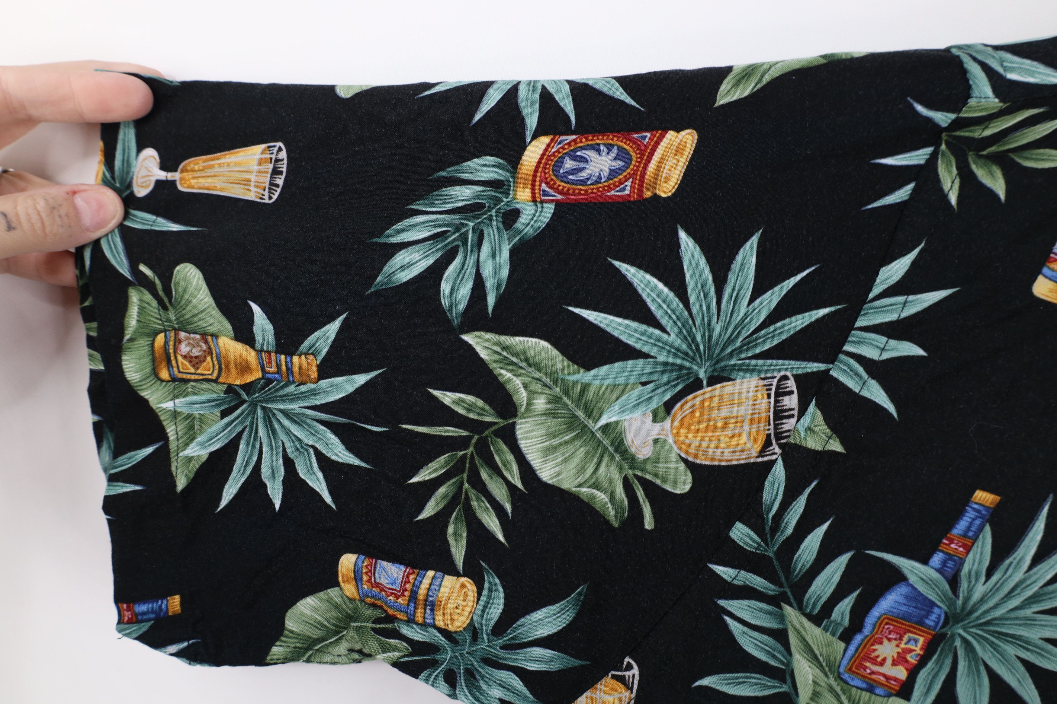 Vintage Vintage 90s Streetwear All Over Print Hawaiian Button Shirt Size US L / EU 52-54 / 3 - 4 Thumbnail