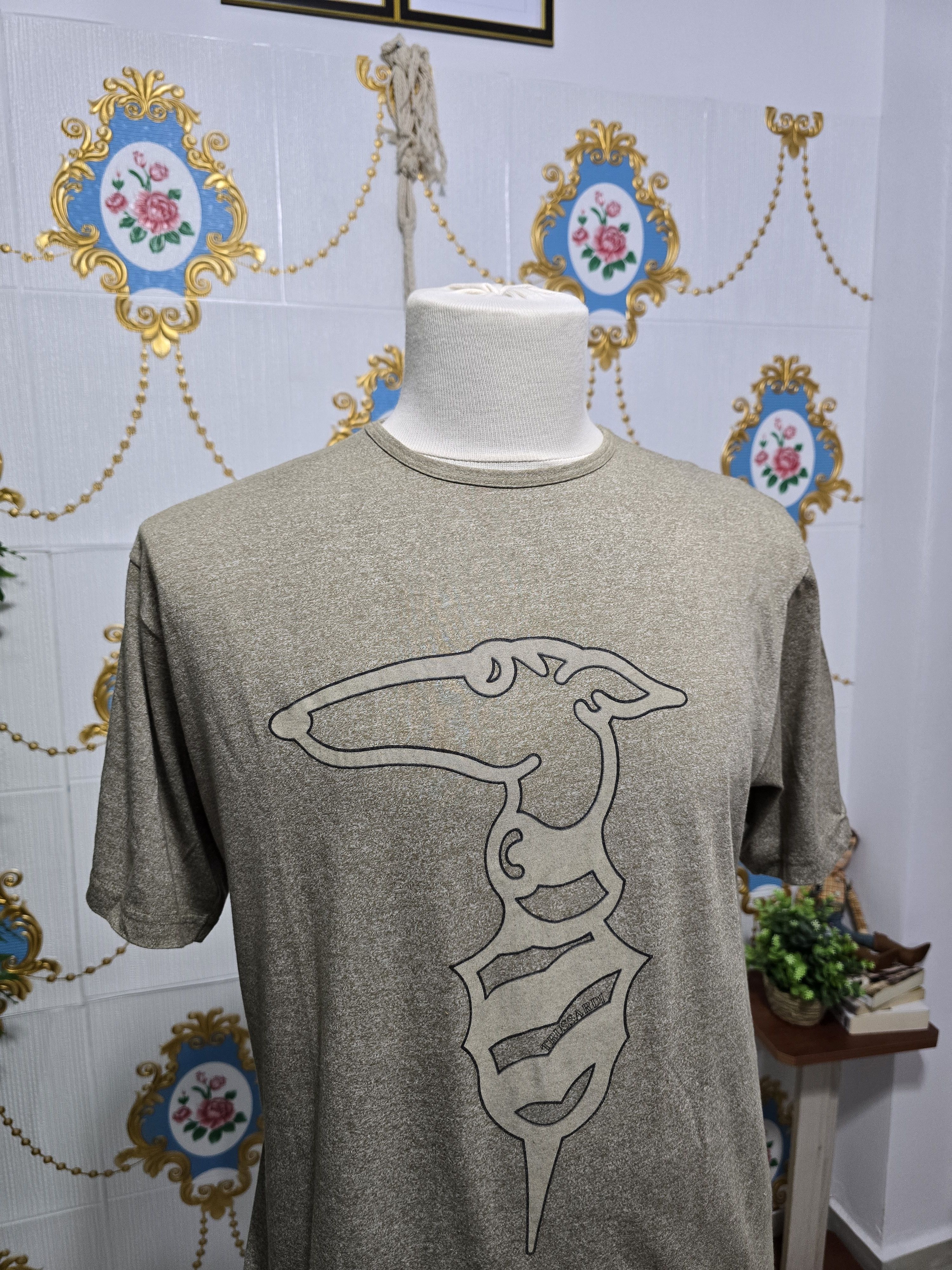 Trussardi × Vintage TRUSSARDI vintage rare big logo t-shirt Size MEDIUM Size US M / EU 48-50 / 2 - 3 Thumbnail