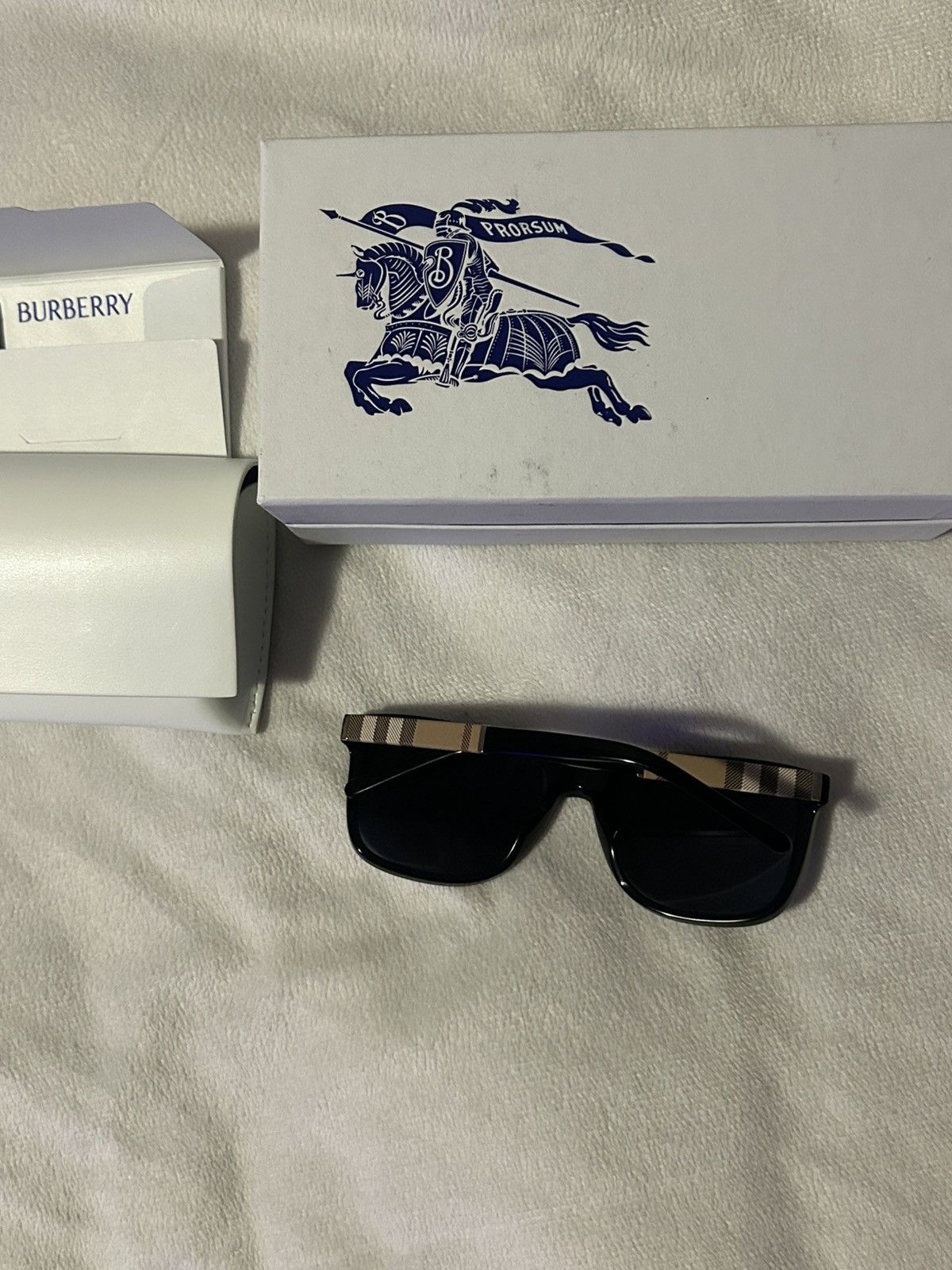 Burberry Burberry 4181 sunglasses brand new Size ONE SIZE - 1 Thumbnail