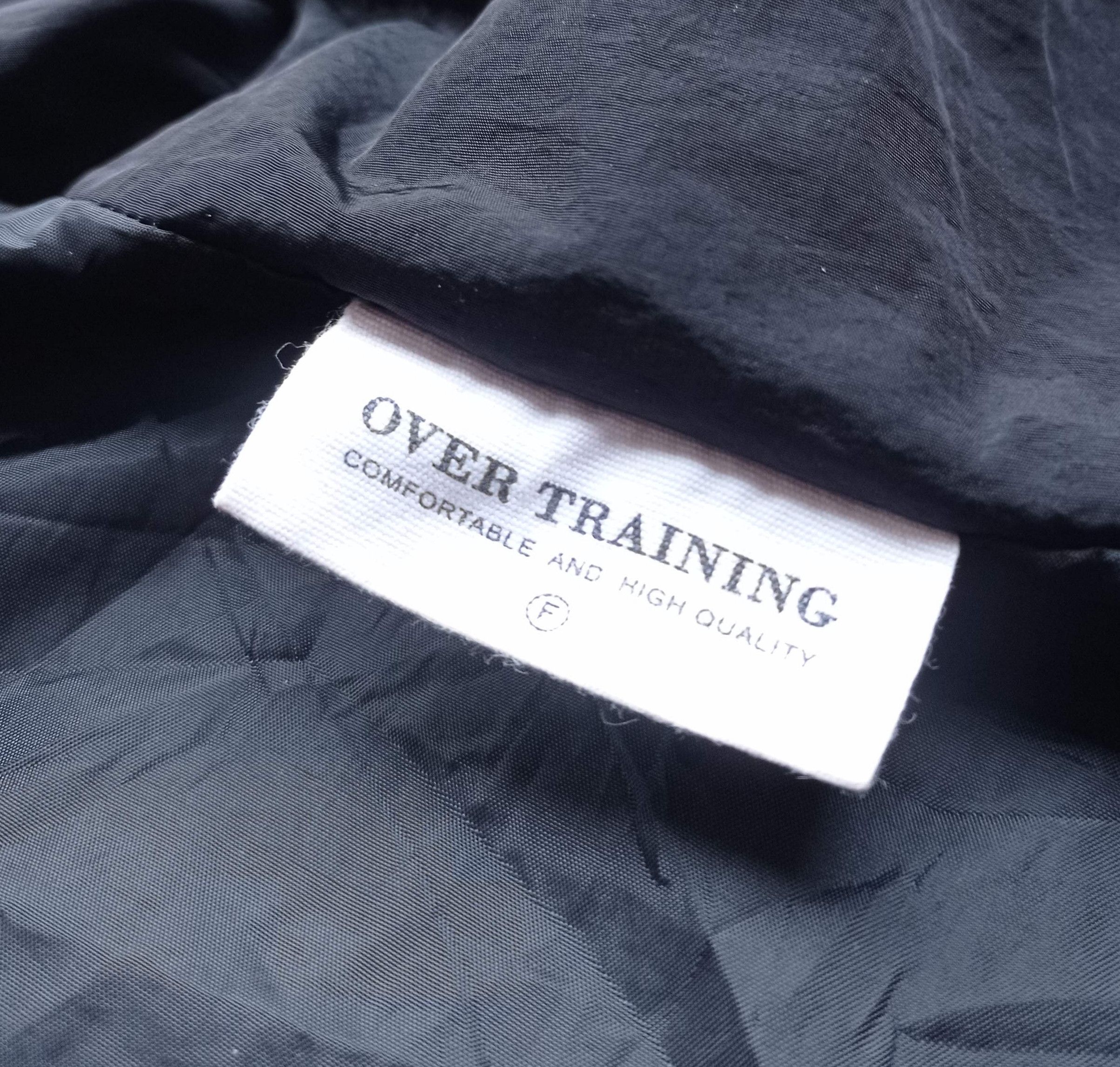 Japanese Brand Overtraining nylon jacket Size US L / EU 52-54 / 3 - 5 Thumbnail