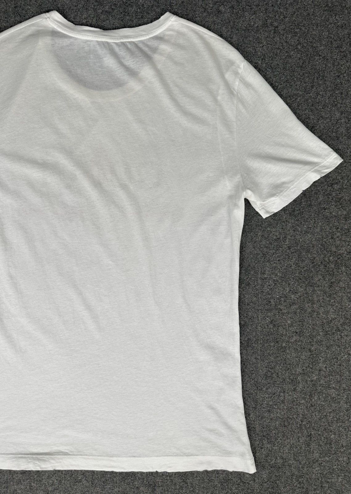 Gucci Gucci - Classic Logo Distressed - Short Sleeve Shirt - White Size US M / EU 48-50 / 2 - 8 Thumbnail